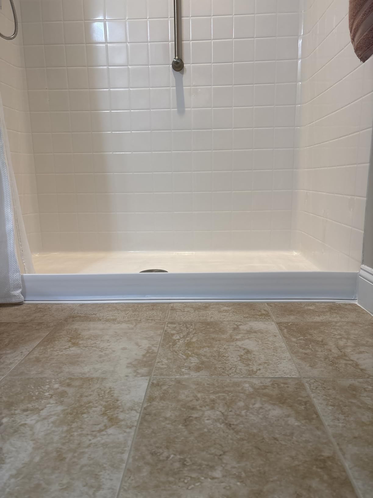 3.8'' High Shower Threshold Water Dam Collapsible 70IN Shower Water Splash Guard for Shower Water Blocker for Wet and Dry Separation Bathroom and Kitchen (70 Inch) Customer Review 3.8'' High Shower Threshold Water Dam Collapsible 70IN Shower Water Splash Guard for Shower Water Blocker for Wet and Dry Separation Bathroom and Kitchen (70 Inch) - Customer Photo 1