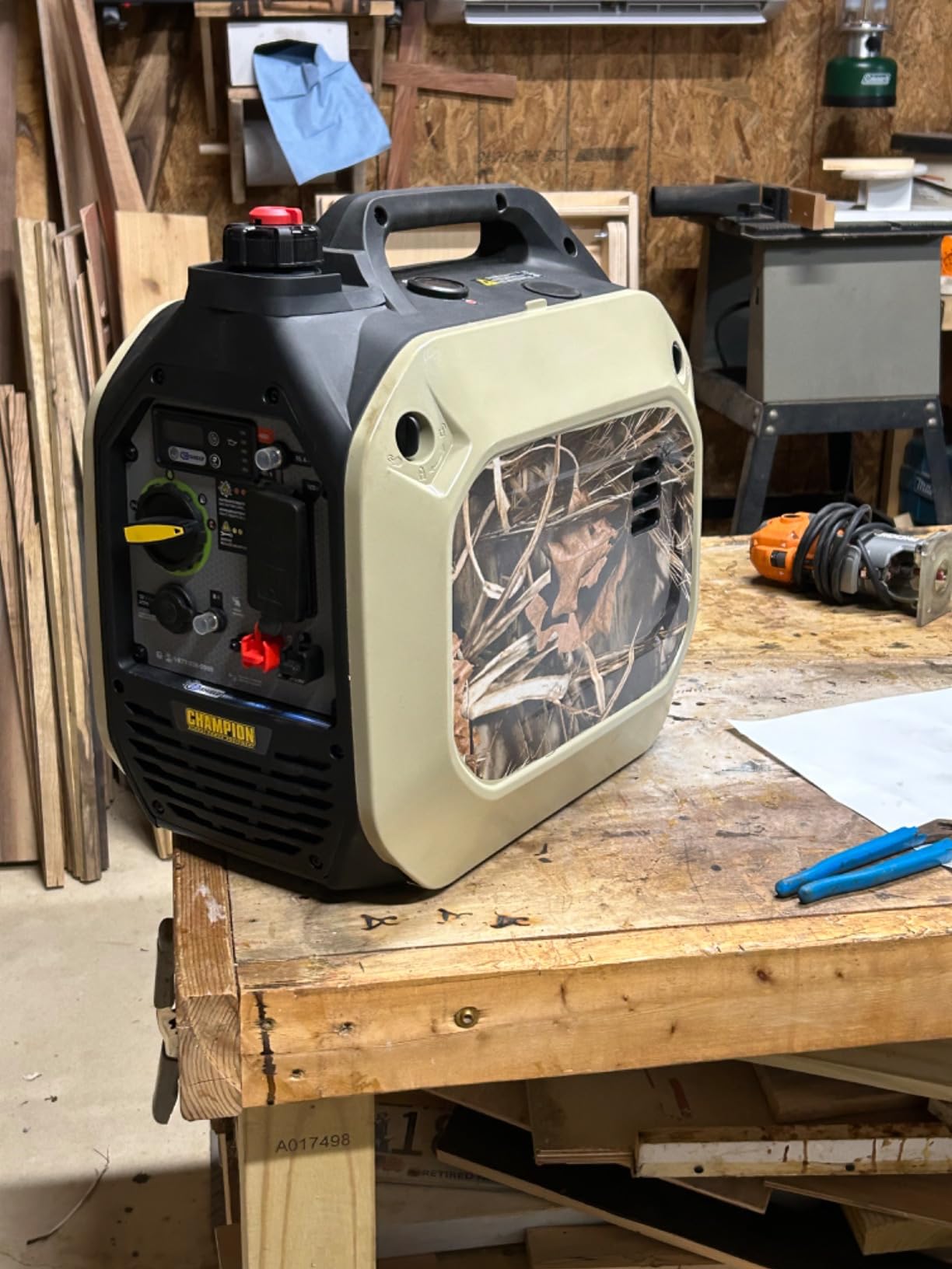 Champion Power Equipment 2500-Watt Ultralight Portable Inverter Generator with Quiet Technology and CO Shield - Customer Photo 1