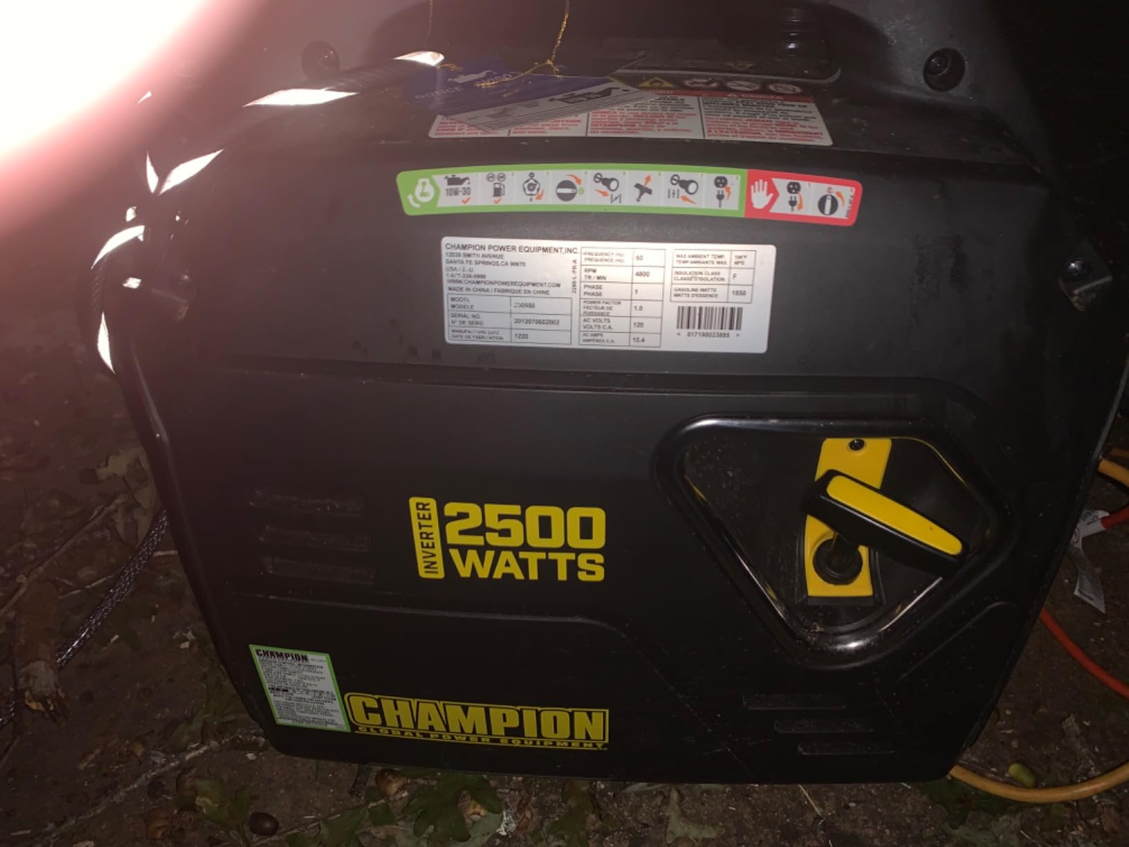 Champion Power Equipment 2500-Watt Ultralight Portable Inverter Generator with Quiet Technology and CO Shield - Customer Photo 2