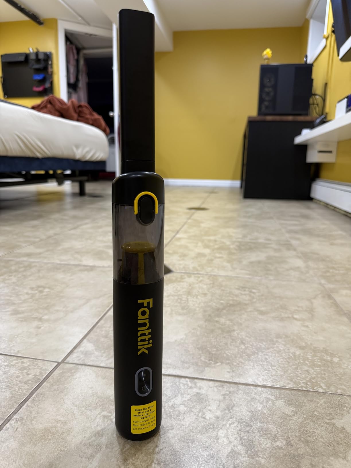 Fanttik Slim V8 APEX Car Vacuum, 4-in-1 Portable Mini Cordless Vacuum with 19000pa Suction Power, Type-C Charge, 2 Suction Modes, Handheld Vacuum for Small Jobs, Car, Office Desk, Keyboards (Black) - Customer Photo 2