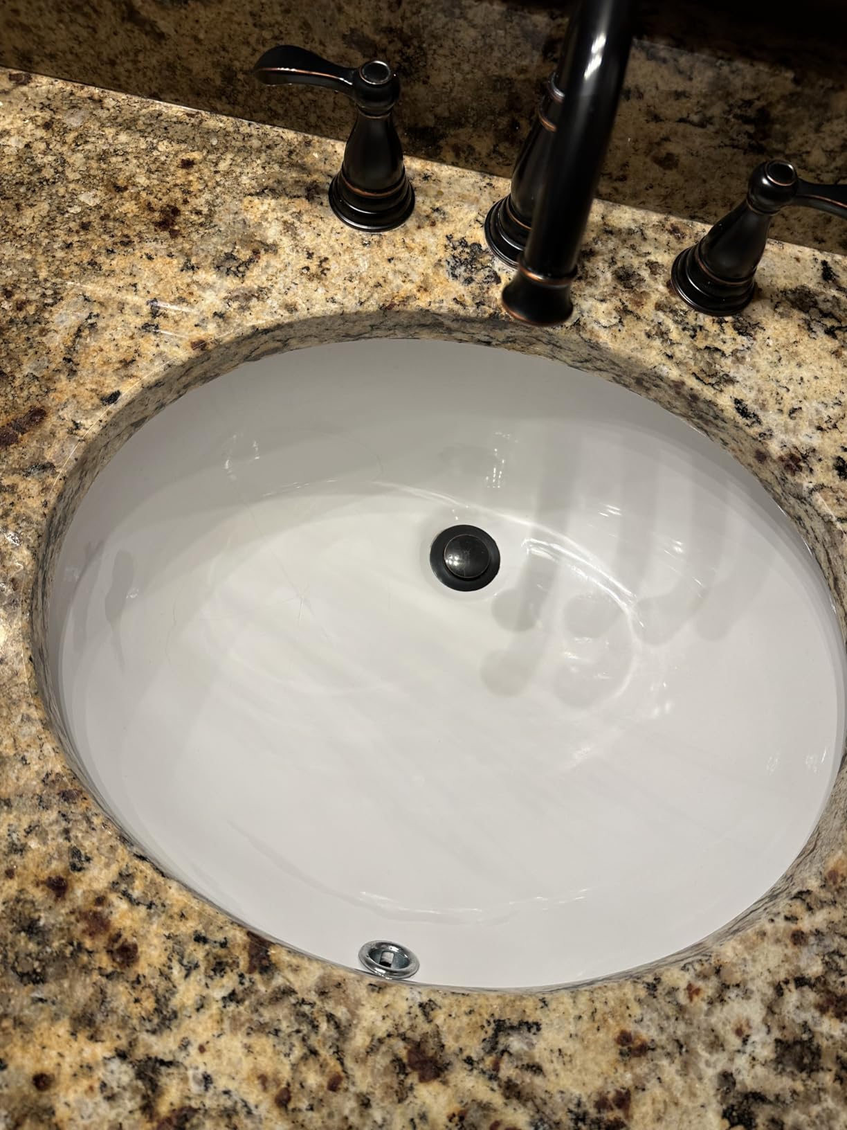 Tub Repair Kit White, Tub Chip and Bathtub Repair Kit for Enamel, Fiberglass, Acrylic, Porcelain, Patch and Repairs Chips, Crack, Scratches, Rust, Holes on Tubs, Toilet, Sink, Shower, Tray in Bathroom - Customer Photo 1