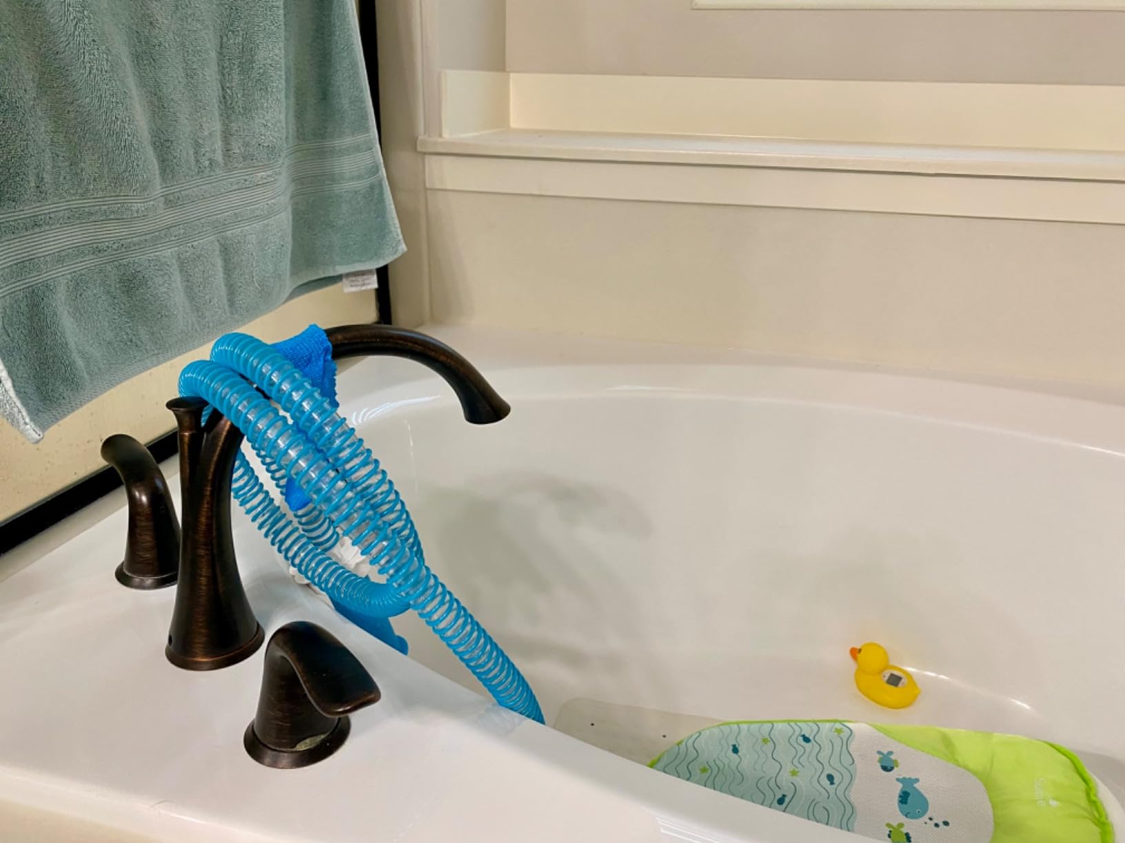 Rinseroo: Slip-On Tub Hose – As Seen on Shark Tank – 5ft Flex Bathtub Faucet Sprayer – Easy Rinse for Pets, Hair & Cleaning – No Installation Needed – Fits Faucets Up to 3