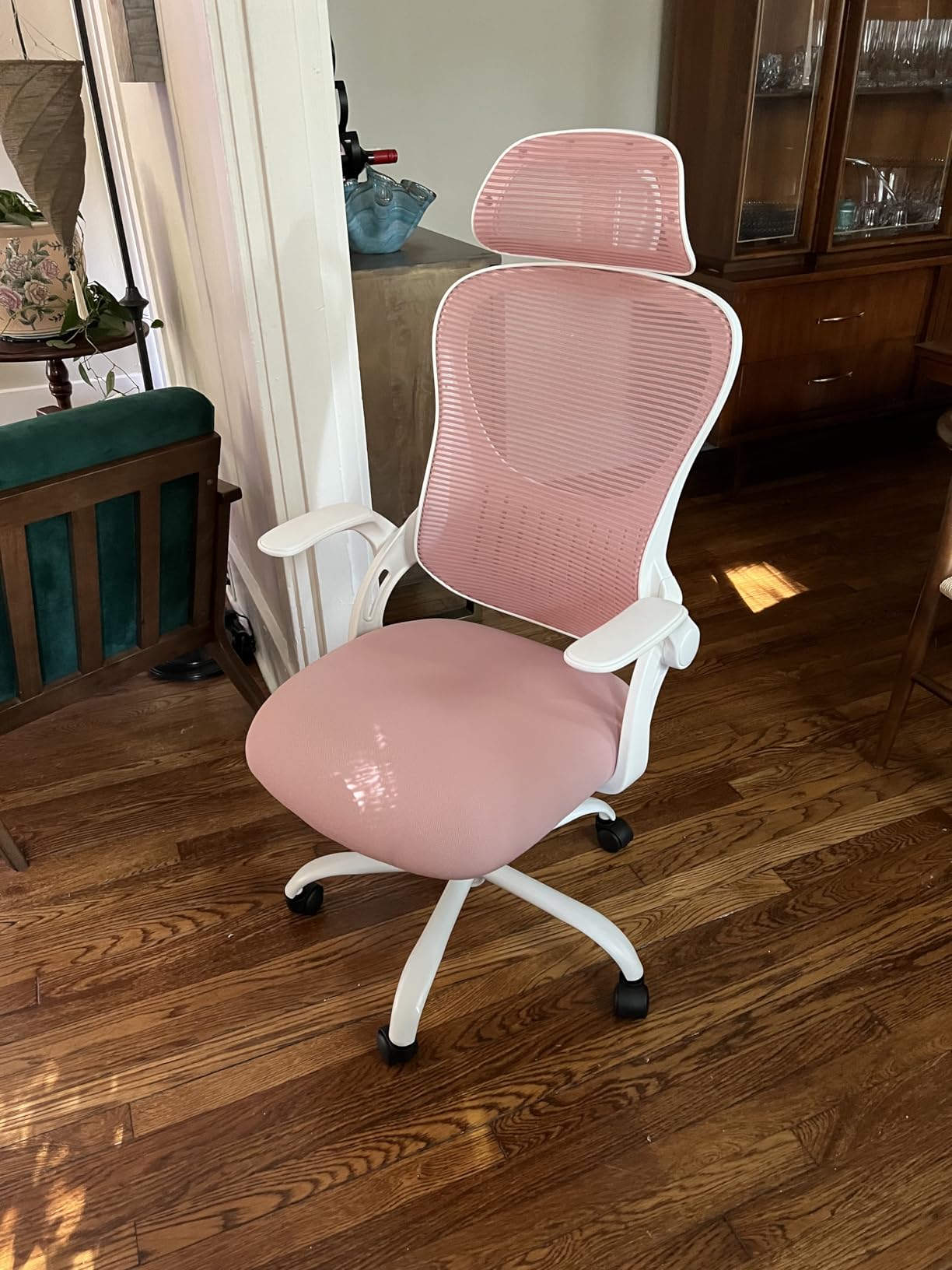 Sweetcrispy Office Computer Desk Chair, Ergonomic High-Back Mesh Rolling Work Chairs with Wheels and Adjustable Headrests, Comfortable Lumbar Support, Comfy Flip-up Arms for Home,Bedroom,Study, Black - Customer Photo 1