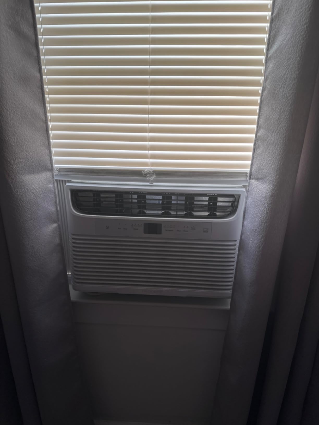 Frigidaire 6,000 BTU Window Air Conditioner & Dehumidifier, 115V, Cools up to 250 Sq. Ft. for Apartment, Dorm Room & Small/Medium Rooms, with Remote Control, Programmable Timer, and Sleep Mode, White Customer Review Frigidaire 6,000 BTU Window Air Conditioner & Dehumidifier, 115V, Cools up to 250 Sq. Ft. for Apartment, Dorm Room & Small/Medium Rooms, with Remote Control, Programmable Timer, and Sleep Mode, White - Customer Photo 3