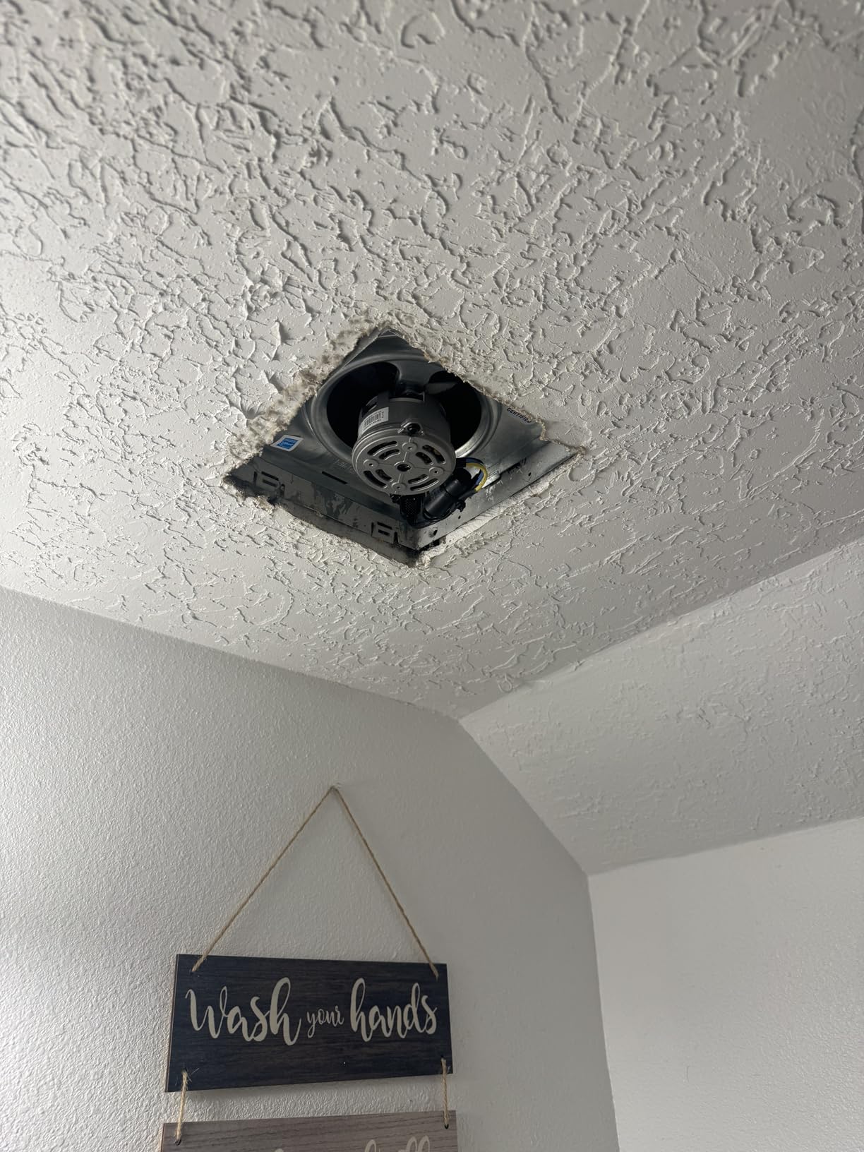 Broan-NuTone® BE8 Bathroom Exhaust Fan, 80 CFM, ENERGY STAR® Exhaust Fan, Quiet 1.5 Sones - Customer Photo 1