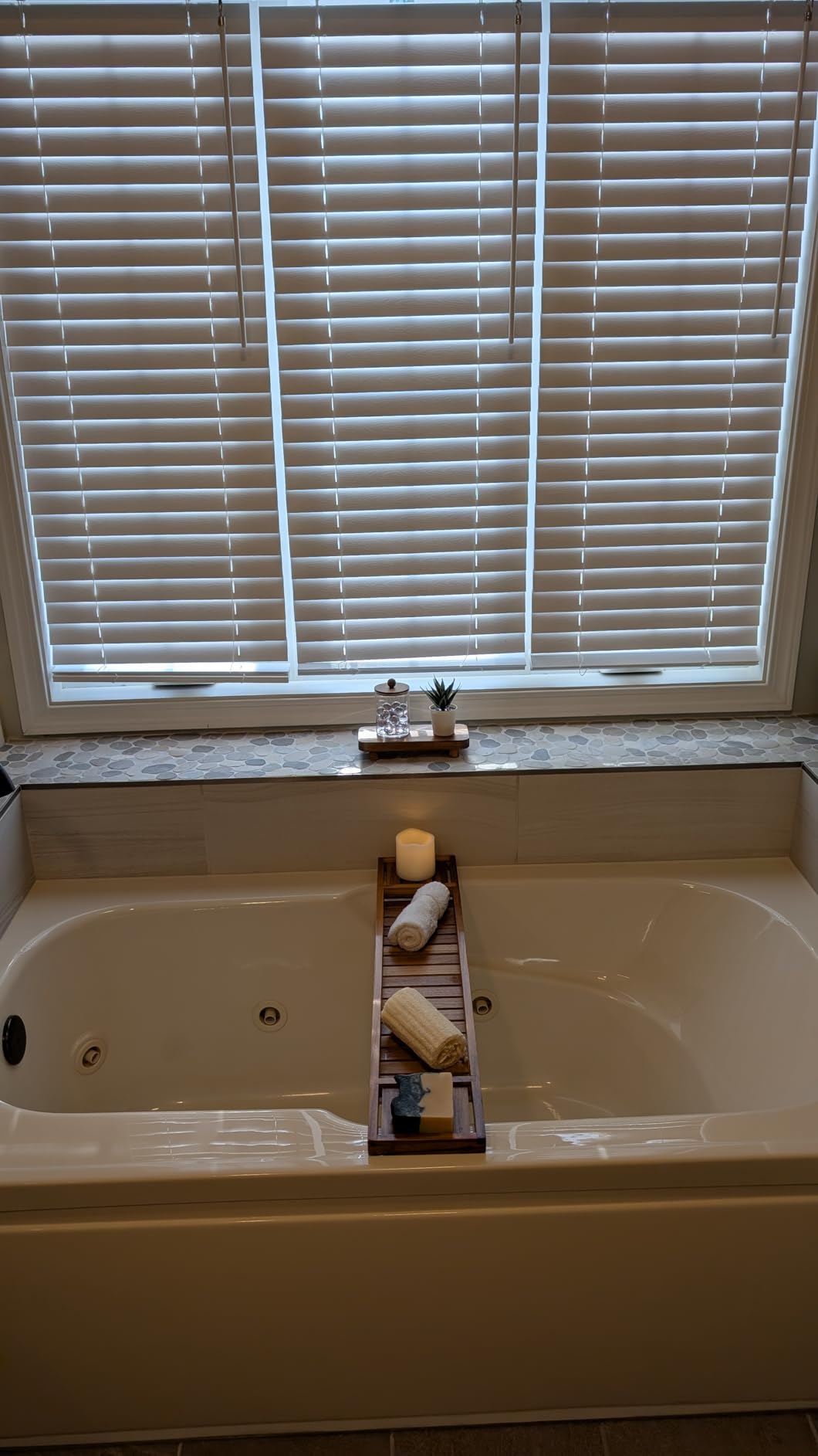 VaeFae Teak Bathtub Tray, Wooden Bath Caddy for Bathtub, Bath Tub Wood Table for Tub - Customer Photo 1