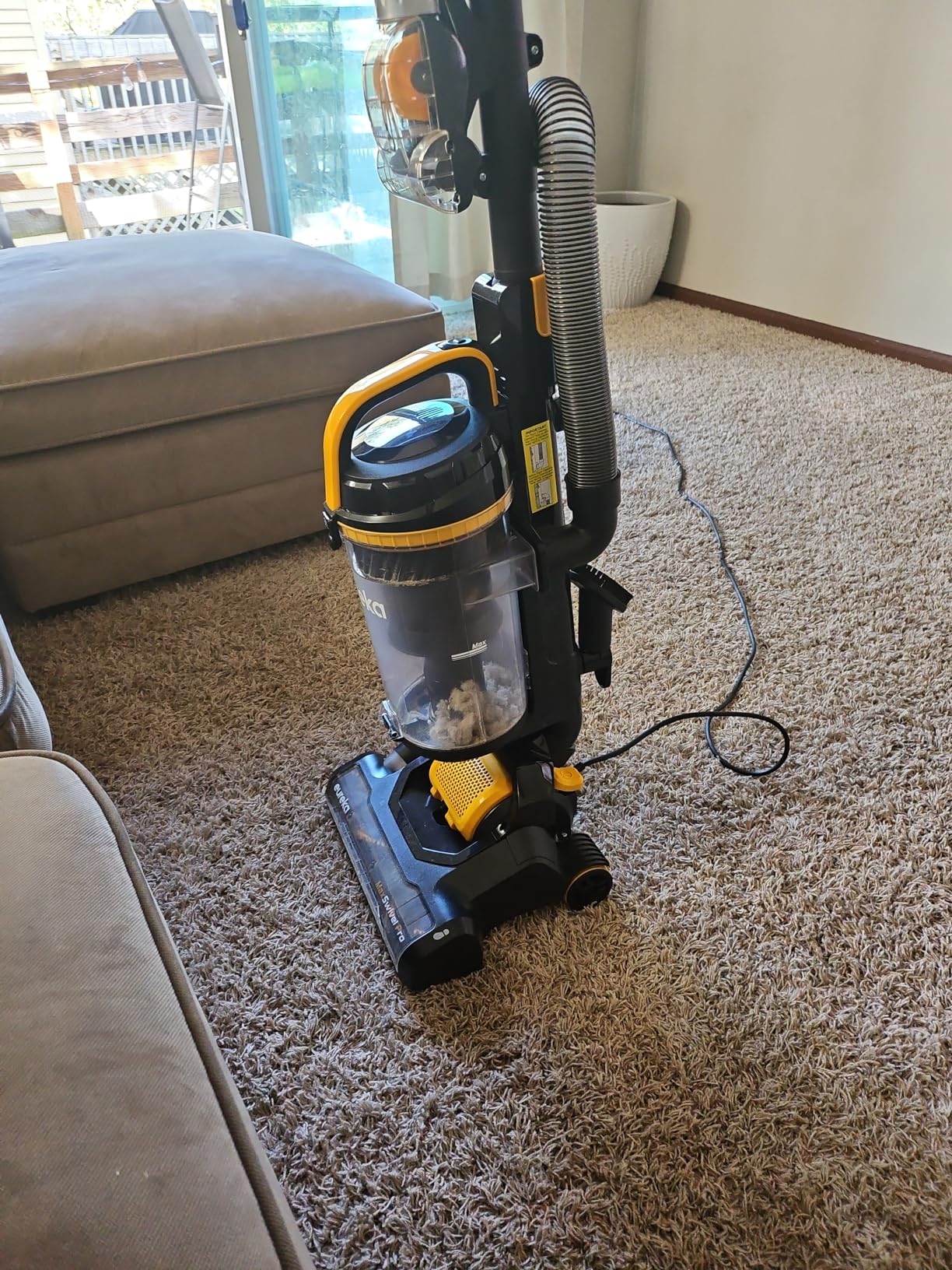 Eureka Pet Upright Vacuum Cleaner for Carpet and Hard Floor, Powerful Bagless Vacuum Cleaner for Home with HEPA Filter and Pet Tool, OmniVerse NEU801BL with QuickShift Technology, Blue - Customer Photo 2