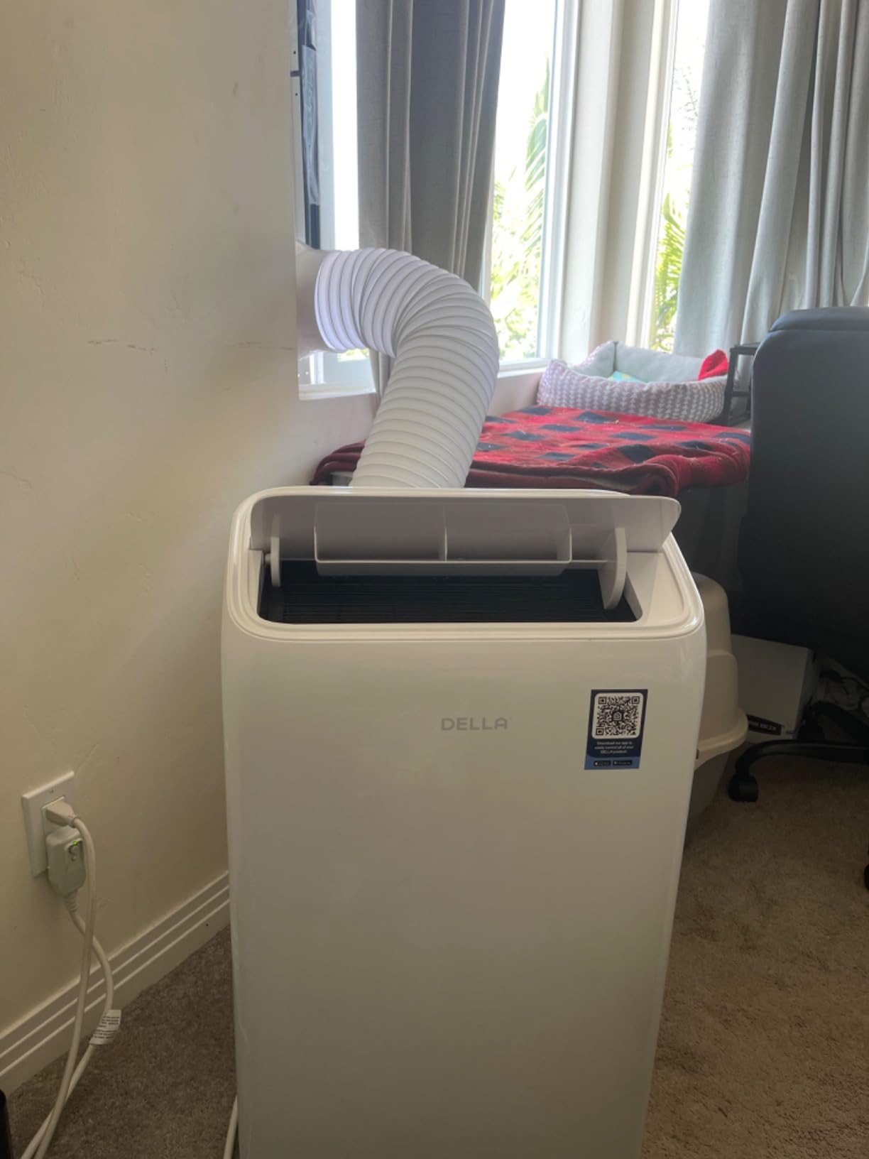 Della 14000 BTU Ultra Quiet Inverter Portable Air Conditioner Works with Alexa Cools Up To 450 Sq. Ft. Smart Wifi Portable AC Unit with Remote & App Control, Dehumidifier & Fan, Sleep Mode(45dB) Customer Review Della 14000 BTU Ultra Quiet Inverter Portable Air Conditioner Works with Alexa Cools Up To 450 Sq. Ft. Smart Wifi Portable AC Unit with Remote & App Control, Dehumidifier & Fan, Sleep Mode(45dB) - Customer Photo 2