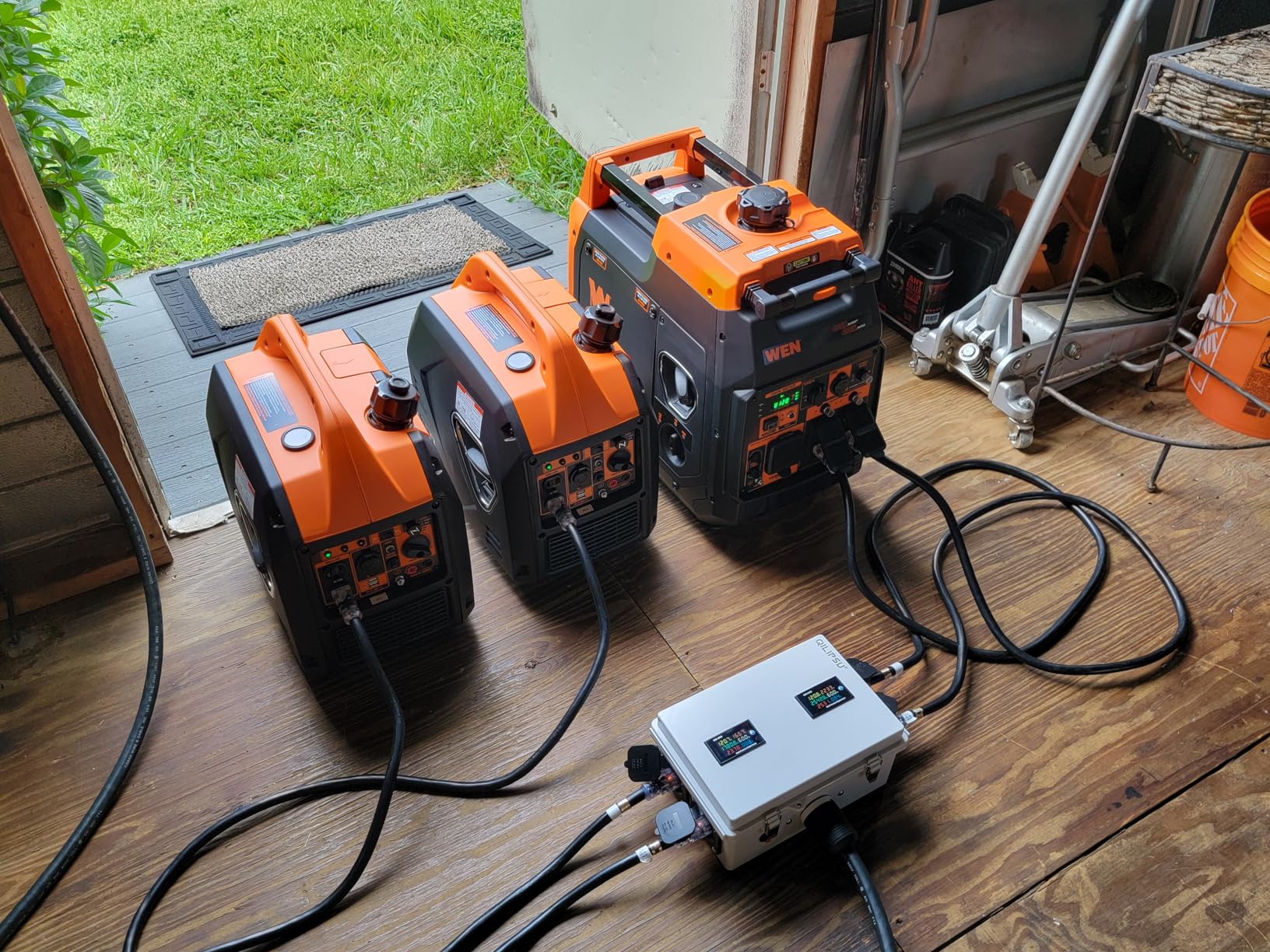 WEN Quiet and Lightweight 4800-Watt Dual Fuel RV-Ready Electric Start Portable Inverter Generator with Fuel Shut Off and CO Watchdog (DF480iX) - Customer Photo 2