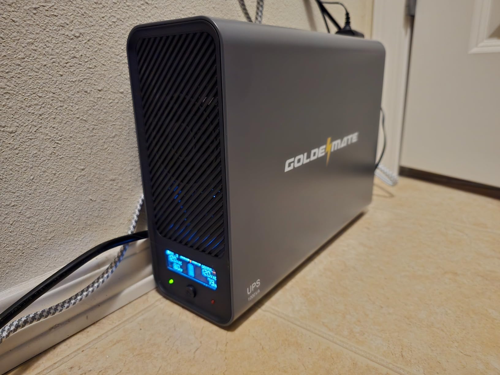 GOLDENMATE 1000VA/800W Lithium UPS Battery Backup and Surge Protector, Backup Battery Power Supply with LiFePO4 Batteries(230.4 Wh), Sinewave UPS System, 10 Years Lifespan, 8 Outlets, LCD Display - Customer Photo 2