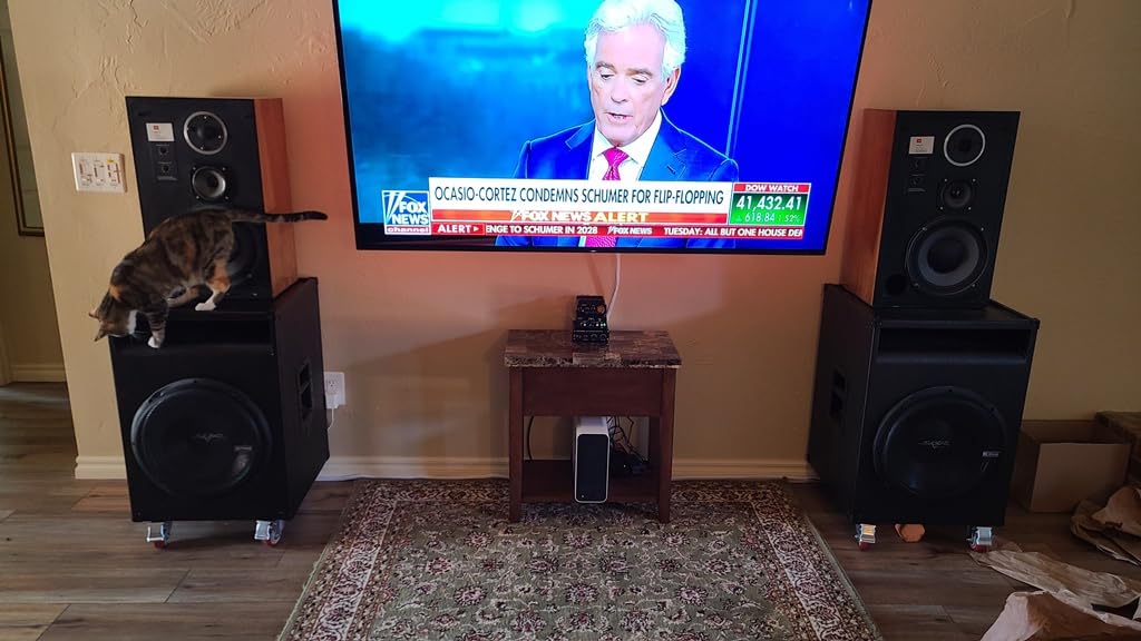 GOLDENMATE 1000VA/600W Lithium UPS Battery Backup & Surge Protector, Backup Battery Power Supply with LiFePO4 Batteries(153.6 Wh), Sinewave UPS System, 10 Years Lifespan, 8 Outlets, LCD Display, Gray - Customer Photo 1