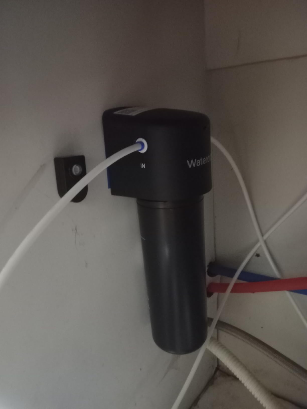 Waterdrop Water Filter for Bathroom for Face Care, Reduces Chlorine, Scale in Water, Reduces Skin Redness and Irritation, 4-Stage Filtration, WD-BFU2, for Cold Water Supply Only - Customer Photo 1