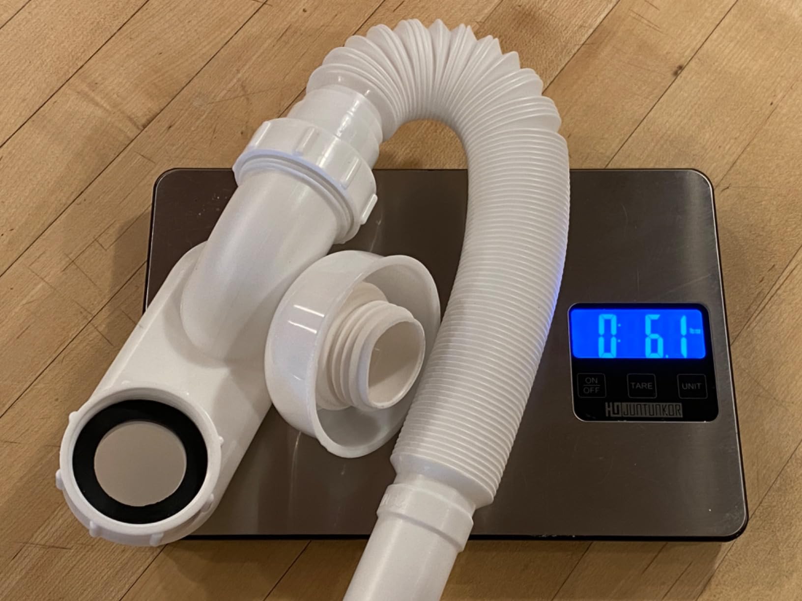 Flexible Bathtub Drain Pipe, Upgraded No-leak Low Profile 1 1/2 P Flat Drainage Pipe Kit, Flat P Trap Freestanding Tub Drain Flex-Drain for Bath Customer Review Flexible Bathtub Drain Pipe, Upgraded No-leak Low Profile 1 1/2 P Flat Drainage Pipe Kit, Flat P Trap Freestanding Tub Drain Flex-Drain for Bath - Customer Photo 1