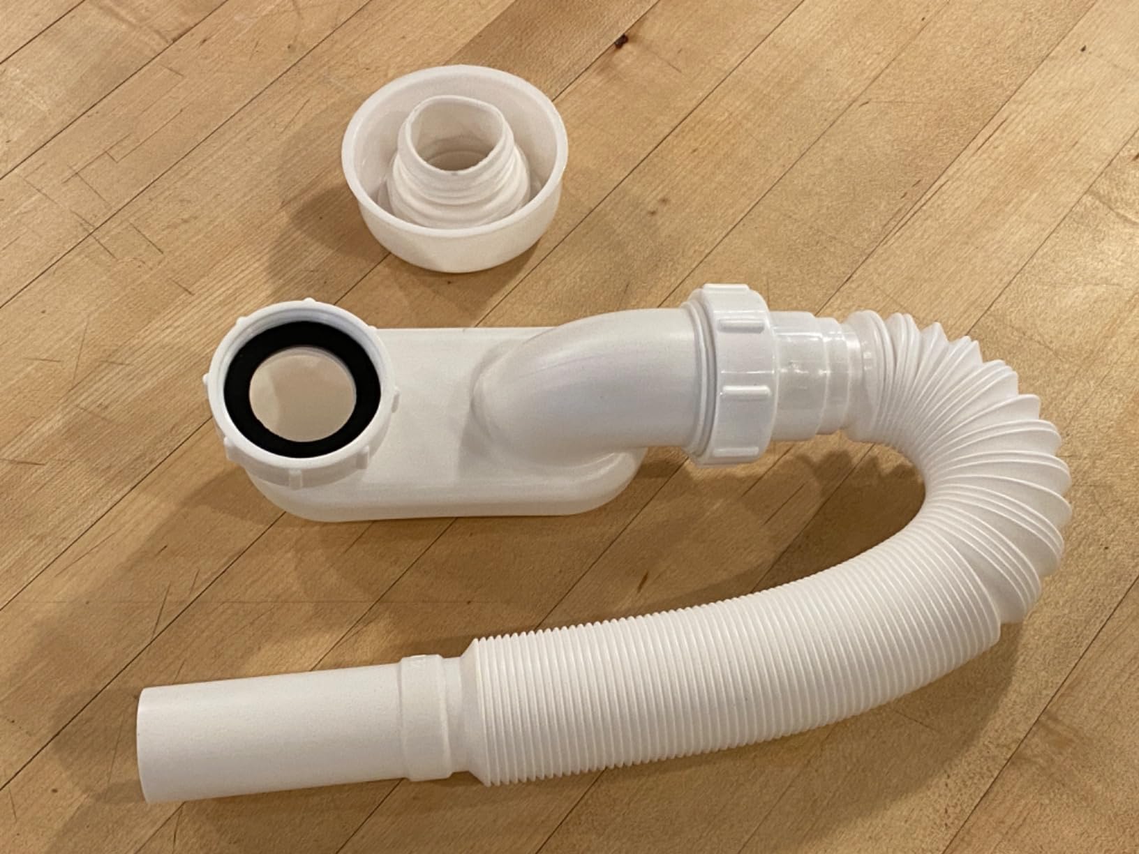 Flexible Bathtub Drain Pipe, Upgraded No-leak Low Profile 1 1/2 P Flat Drainage Pipe Kit, Flat P Trap Freestanding Tub Drain Flex-Drain for Bath Customer Review Flexible Bathtub Drain Pipe, Upgraded No-leak Low Profile 1 1/2 P Flat Drainage Pipe Kit, Flat P Trap Freestanding Tub Drain Flex-Drain for Bath - Customer Photo 2