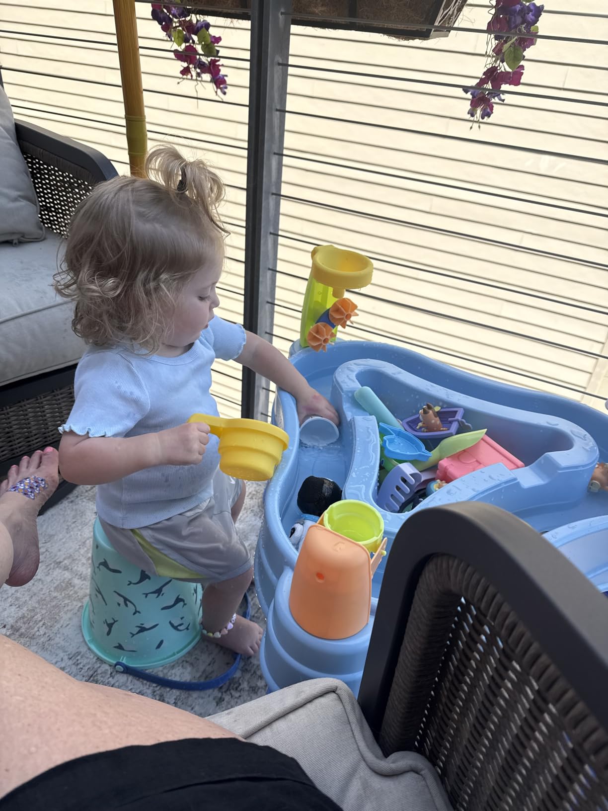 Little Tikes Bluey Water Table with 6 Accessories & Characters - Full Set (727382) - Customer Photo 1