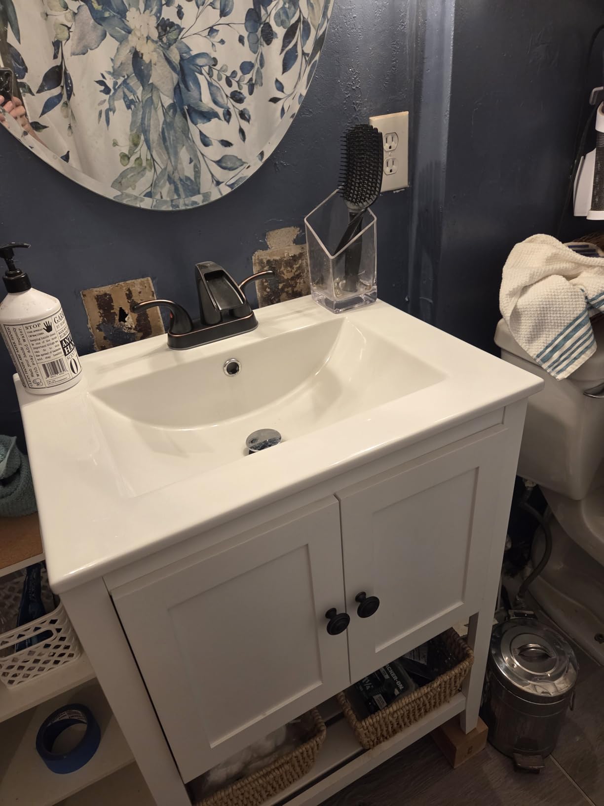 Merax 24 inch Bathroom Vanity with Sink,Small Bathroom Sink Cabinet with Ceramic Basin,Single Bathroom Vanities with 2 Doors,Solid Wood Frame,White Customer Review Merax 24 inch Bathroom Vanity with Sink,Small Bathroom Sink Cabinet with Ceramic Basin,Single Bathroom Vanities with 2 Doors,Solid Wood Frame,White - Customer Photo 1