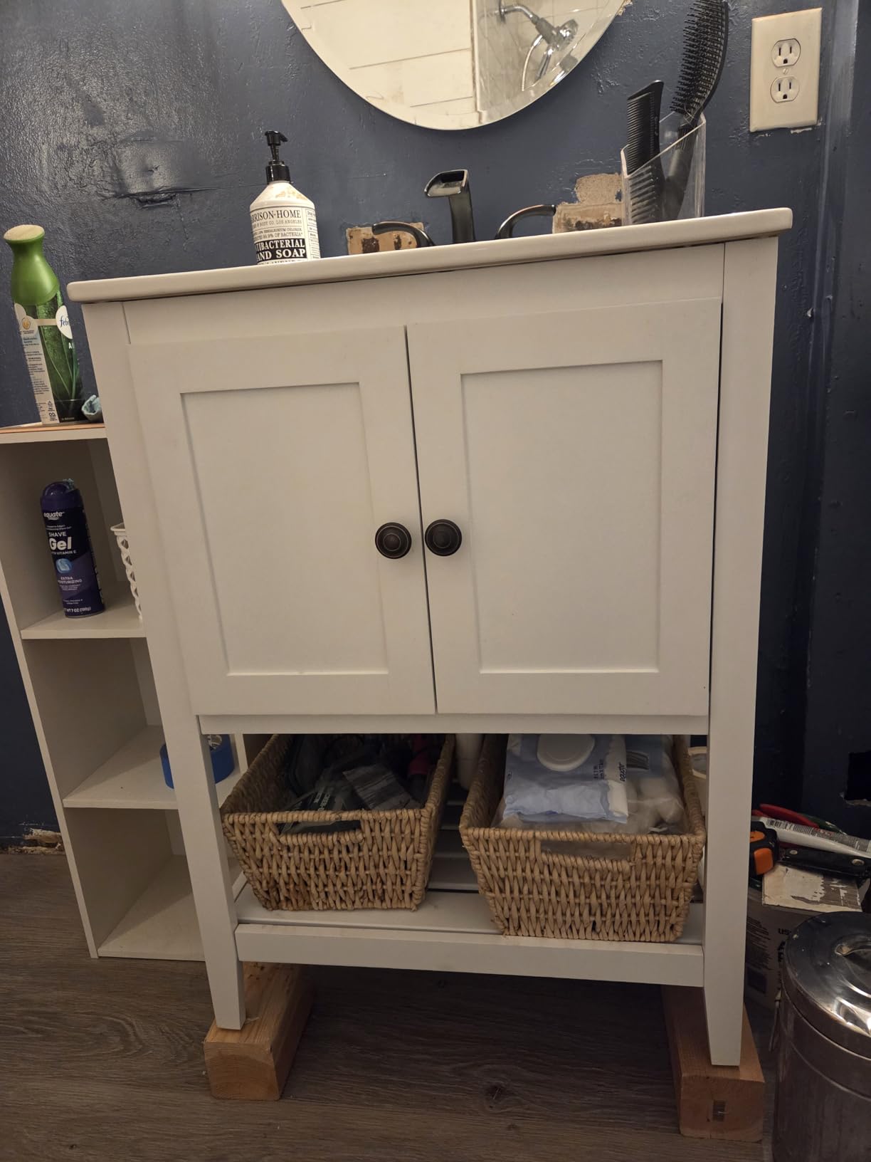 Merax 24 inch Bathroom Vanity with Sink,Small Bathroom Sink Cabinet with Ceramic Basin,Single Bathroom Vanities with 2 Doors,Solid Wood Frame,White Customer Review Merax 24 inch Bathroom Vanity with Sink,Small Bathroom Sink Cabinet with Ceramic Basin,Single Bathroom Vanities with 2 Doors,Solid Wood Frame,White - Customer Photo 2