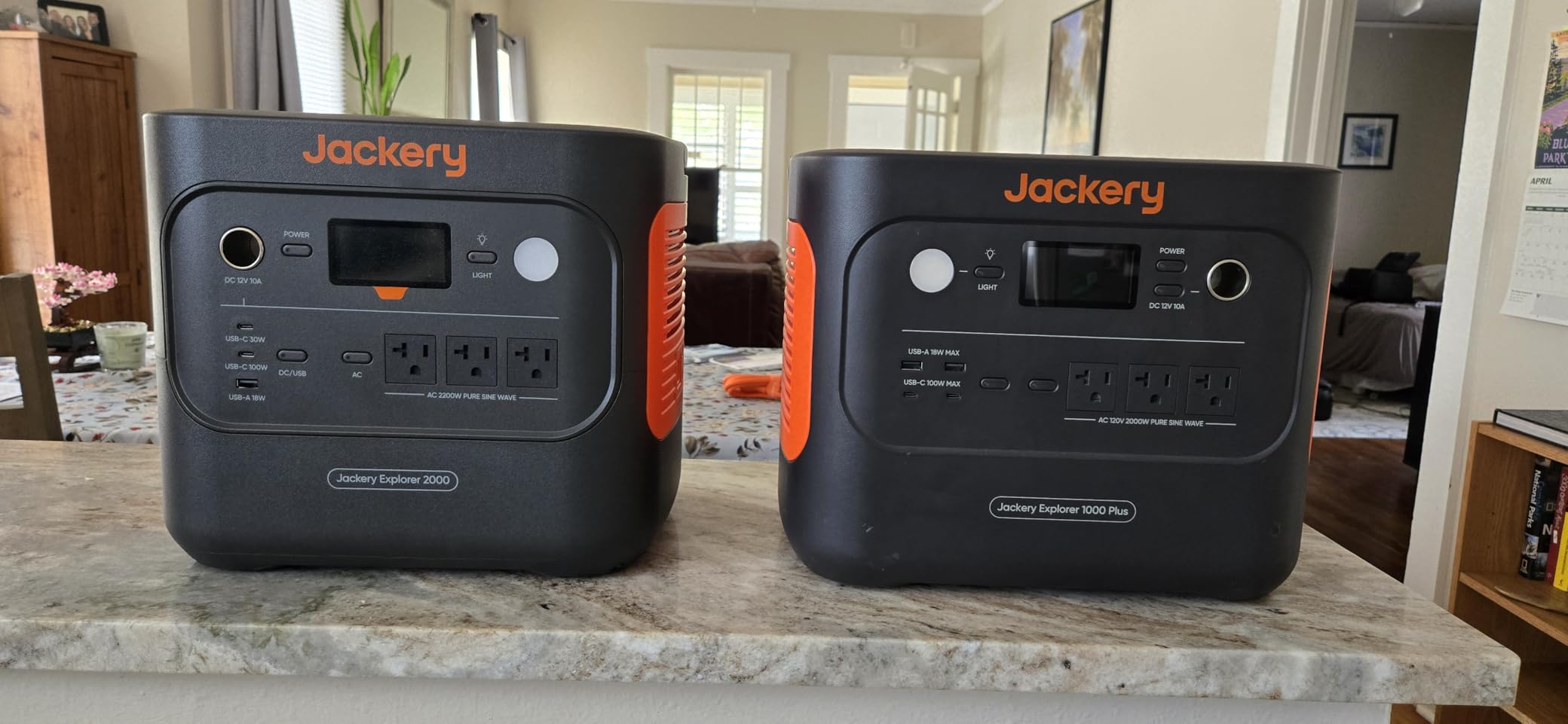 Jackery Solar Generator 2000 v2 with 2x200W Solar Panels, 2042Wh/2200W LiFePo4 Portable Power Station, 20ms UPS Home Backup, USB-C PD 100W Fast Charging for Power Outages, Emergencies, Camping & RVing - Customer Photo 4