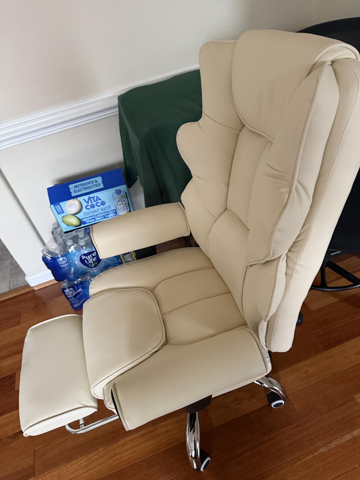 HOMREST 6-Point Massage Executive Chair,Heat Office Chair,Ergonomic Home Office Desk Chairs with Retractable Footrest and Reclining Function,Leather Computer Chair with Adjustable Armrest(‌Off White) - Customer Photo 1