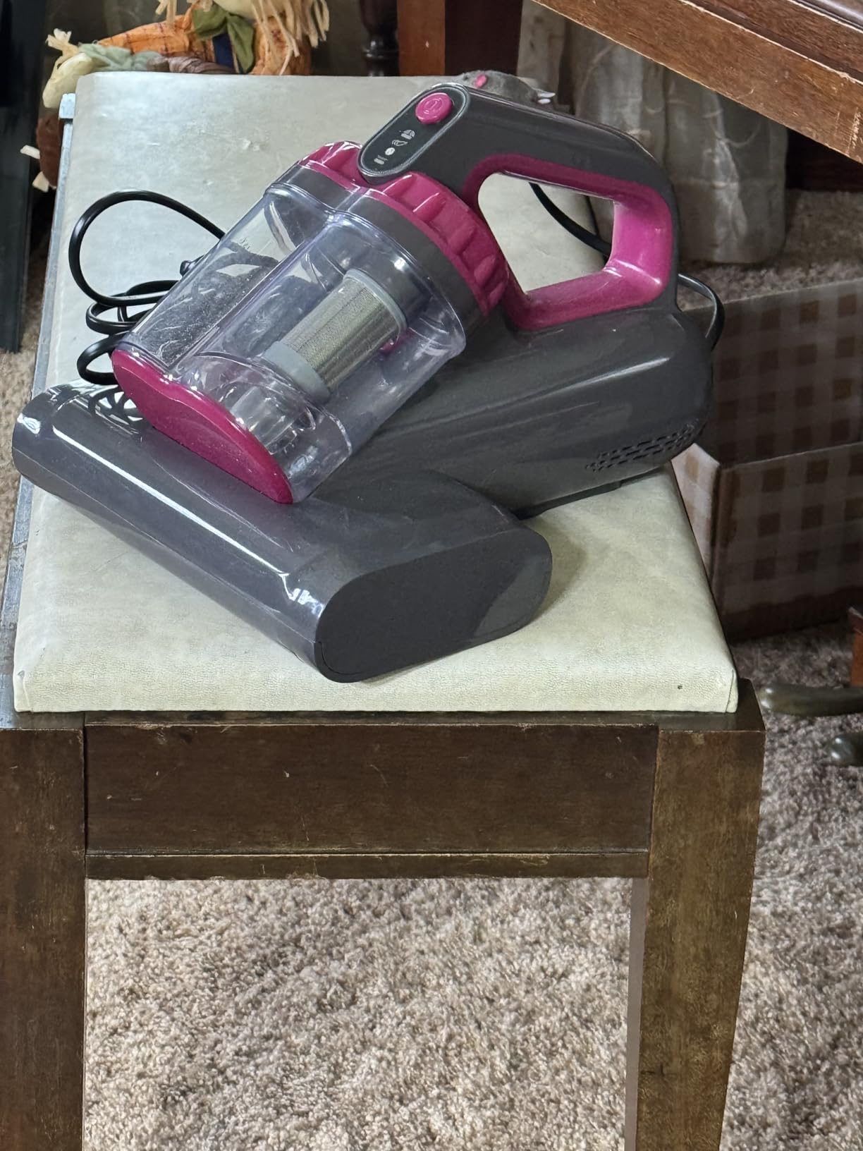 Mattress Vacuum Cleaner, 17Kpa 650W Bed Vacuum Cleaner, 273nm UV-C Light & Ultrasonic 145°F Heating, 80000 RPM/Min Brushroll Rotation, Wide Suction Port for Pillows Cribs Sofa, Black Corded - Customer Photo 1