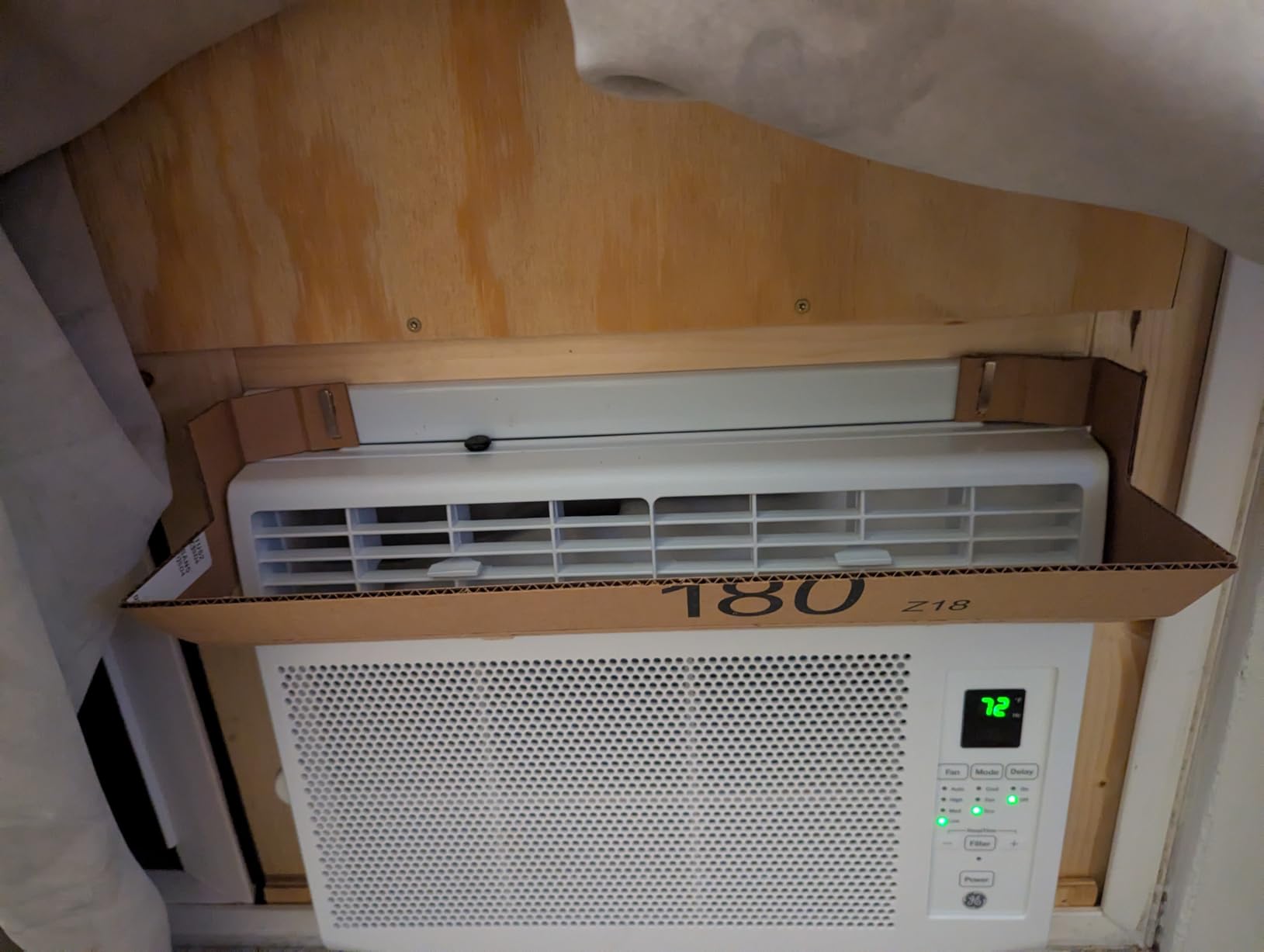 GE Window Air Conditioner Unit, 5,000 BTU for Small Rooms up to 150 sq ft. with Manual Adjustable Fan and Cooling Settings, Perfect for Small Bedroom or Living Room, Easy Install Kit Included, White - Customer Photo 4