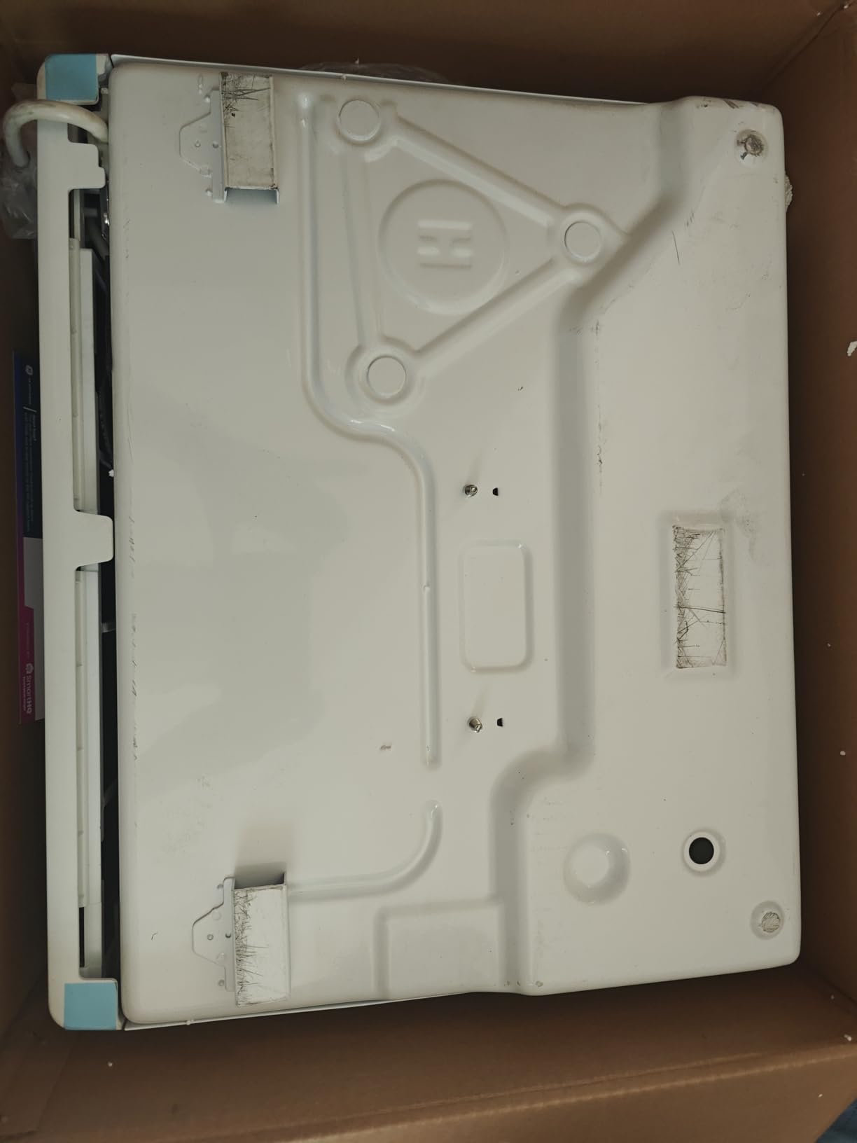 GE Window Air Conditioner 14,000 BTU for Rooms up to 700 sq ft., Wi-Fi Enabled, Energy-Efficient Cooling for Large Rooms, Easy Install Kit, Control Using Remote or Smartphone App, White Customer Review GE Window Air Conditioner 14,000 BTU for Rooms up to 700 sq ft., Wi-Fi Enabled, Energy-Efficient Cooling for Large Rooms, Easy Install Kit, Control Using Remote or Smartphone App, White - Customer Photo 5