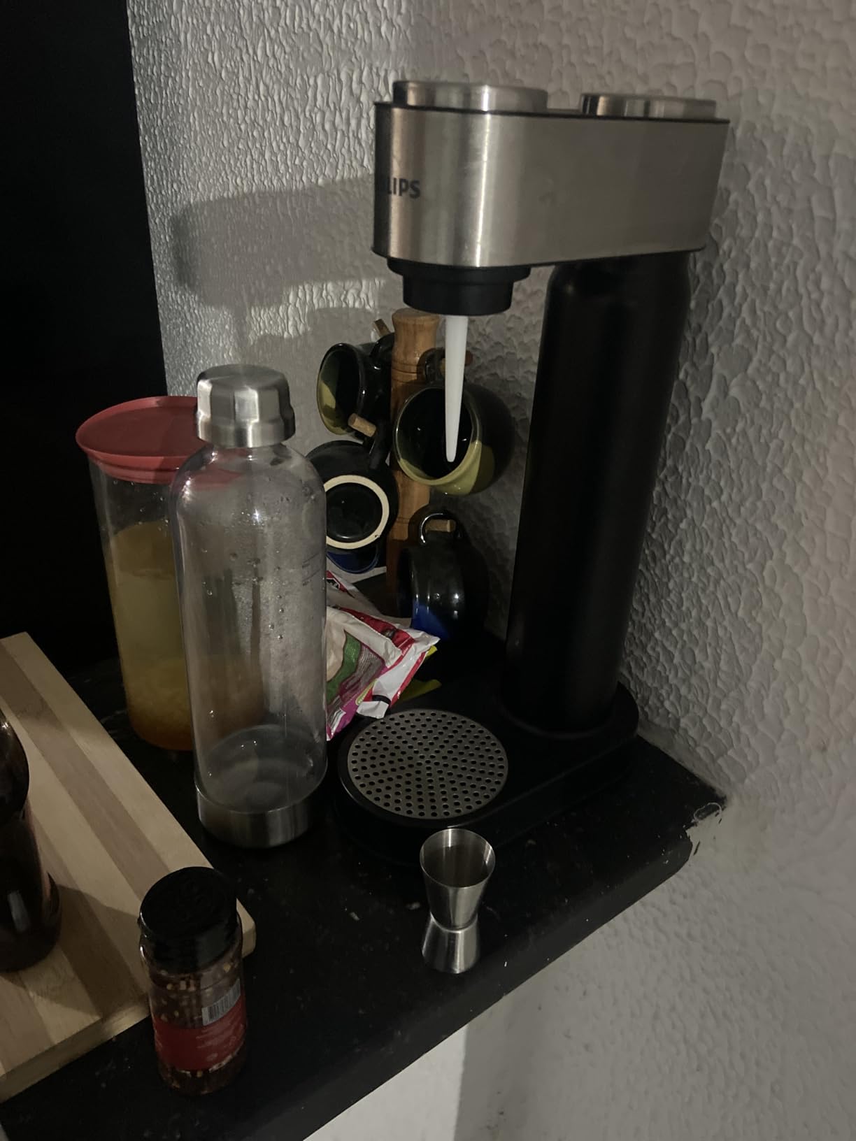 Philips Soda Streaming Machine, Stainless Sparkling Water Maker Easy Install with Quick Twist 1L PET Carbonating Bottle, Soda Maker Compatible with 60L CO2 Carbonator (NOT Included), ADD4902BKOQ/37 - Customer Photo 1