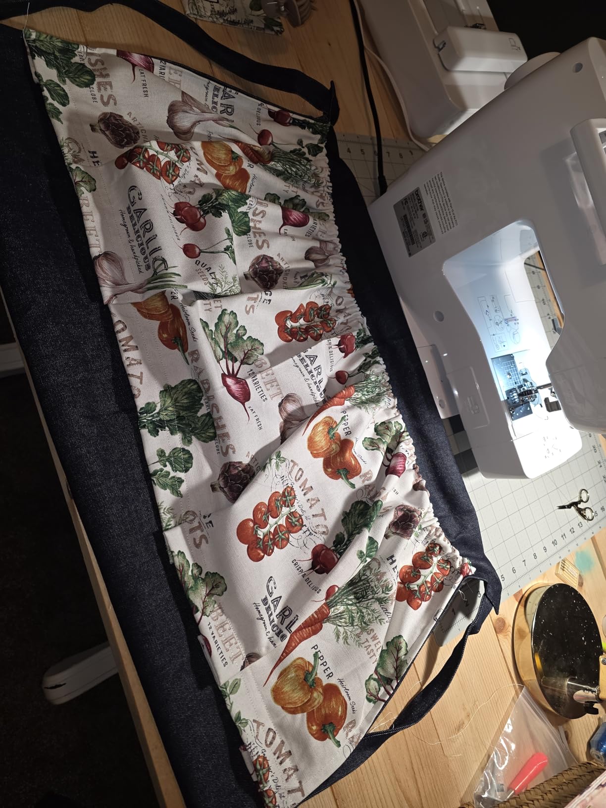 Brother SE700 Embroidery & Sewing Machine with Starter Bundle - Customer Photo 1