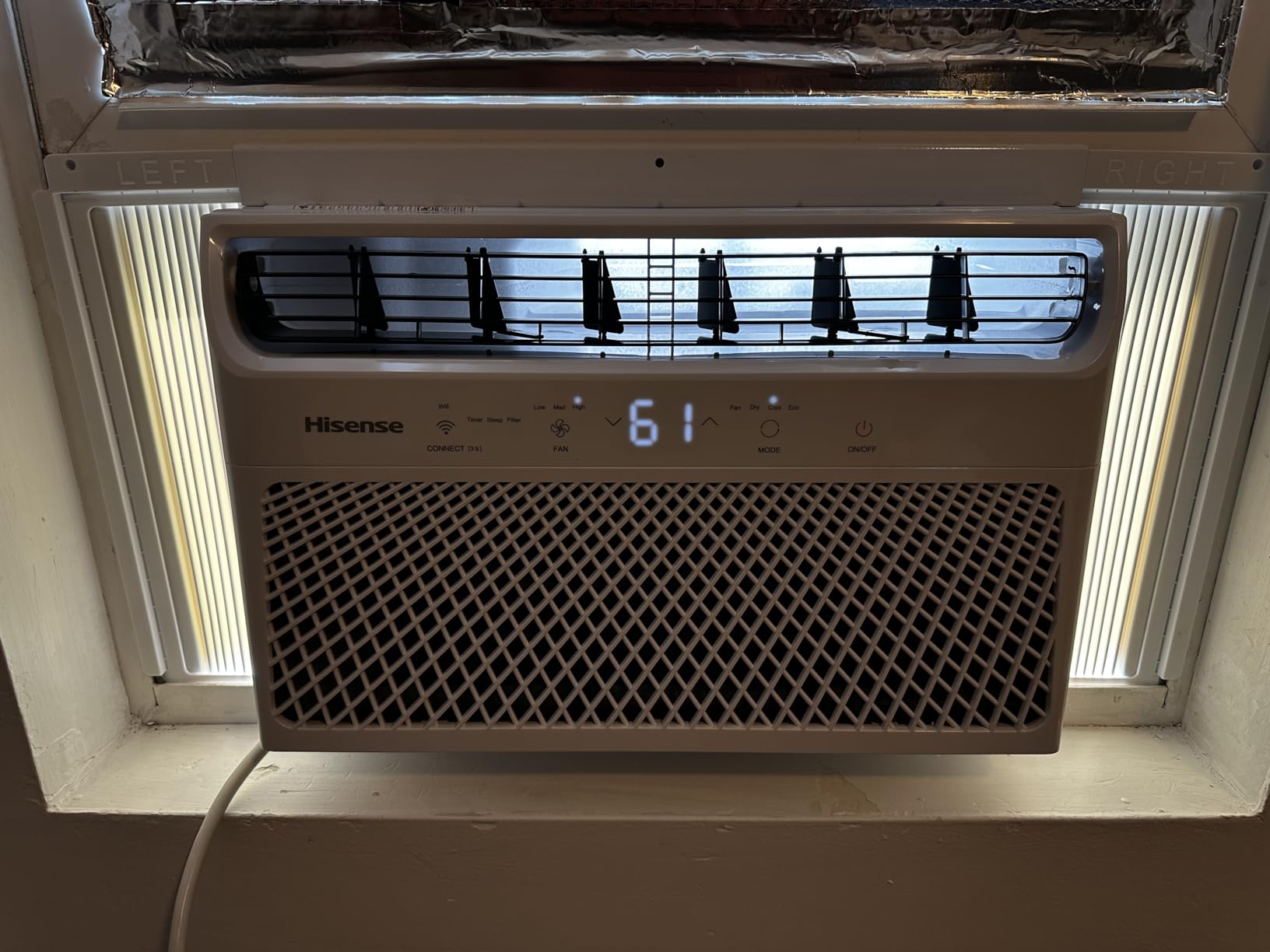 Hisense 10,000 BTU Smart Window Air Conditioner, 3 modes (Cooling, Fan, Dehumidifier), Easy Installation,Ultra Quiet, 2 Years Warranty Customer Review Hisense 10,000 BTU Smart Window Air Conditioner, 3 modes (Cooling, Fan, Dehumidifier), Easy Installation,Ultra Quiet, 2 Years Warranty - Customer Photo 3