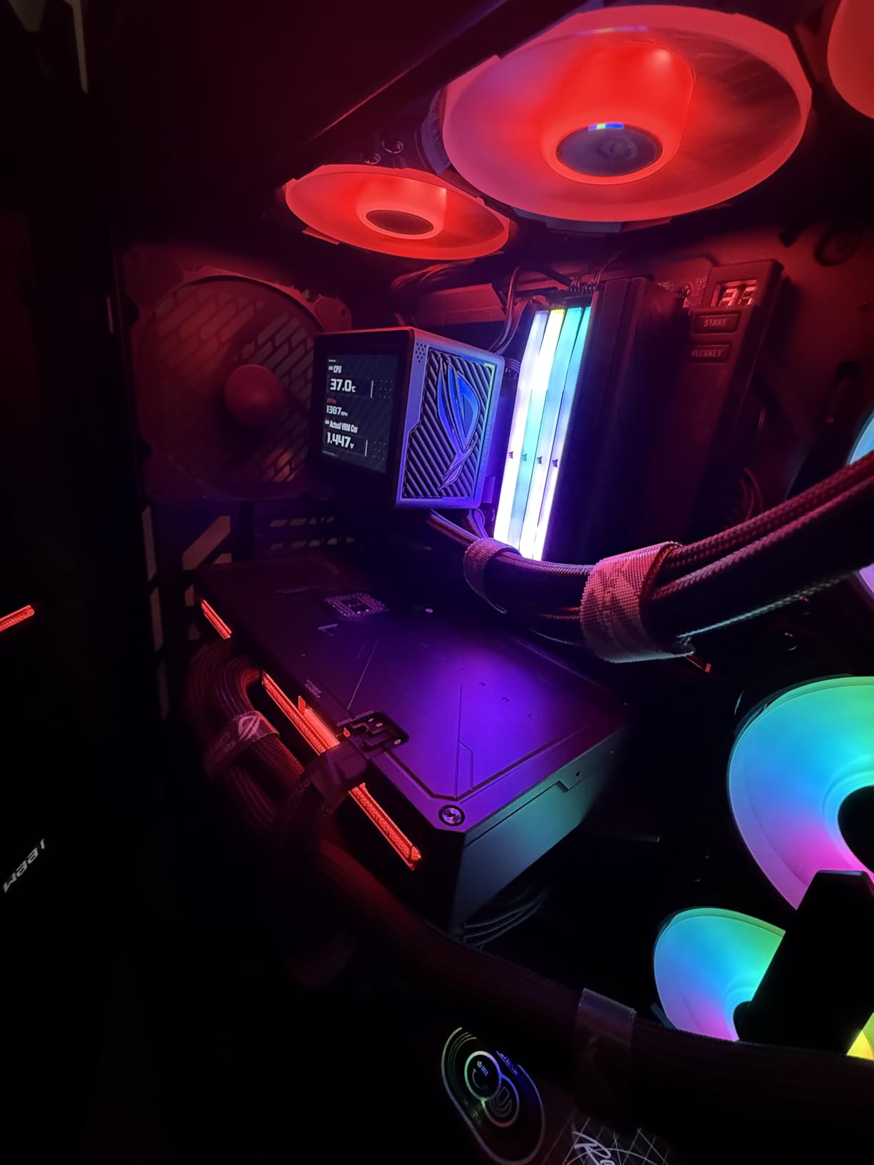 ASUS ROG RYUJIN III 360 ARGB EXTREME all-in-one AIO CPU liquid cooler, AMD Ryzen 9000 & Intel® Core™ Ultra Ready, Asetek Gen8 V2 pump; high airflow static pressure magnetic fans; customizable 3.5