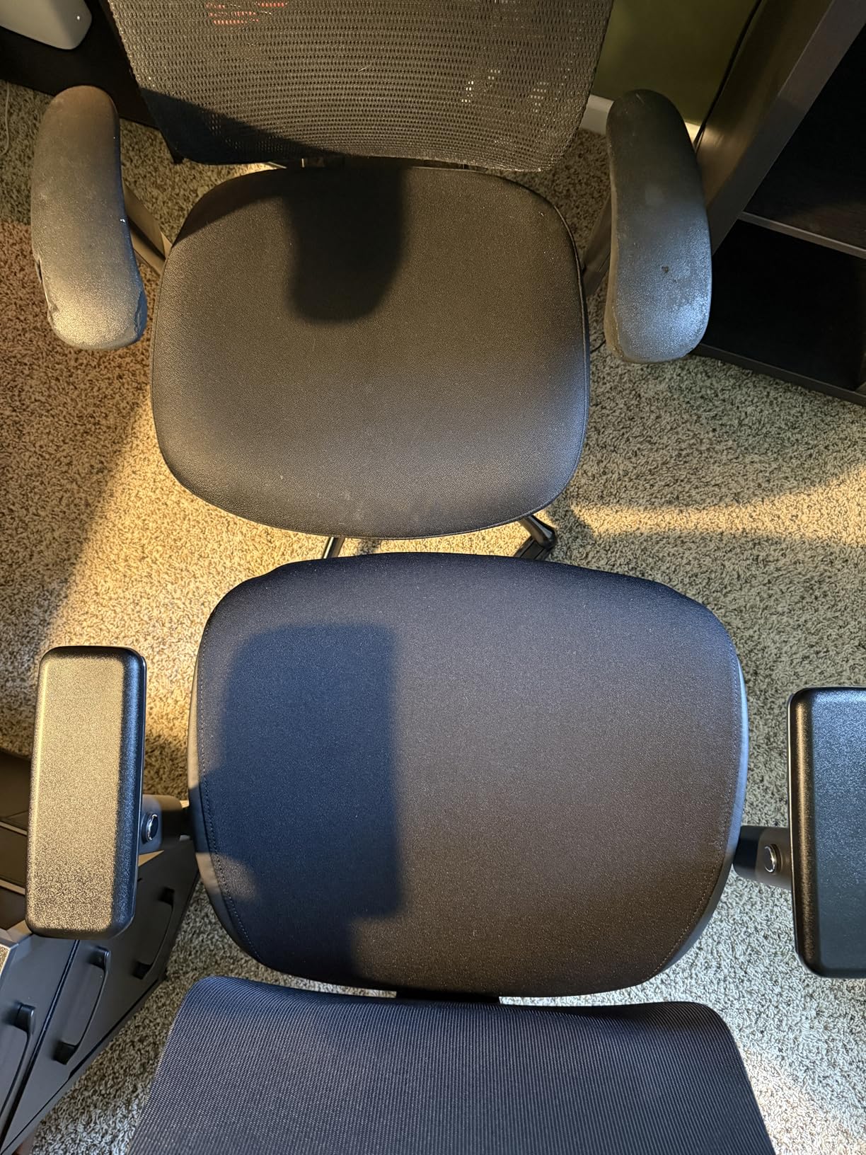 700lbs Big and Tall Office Chair with Wide Thick Seat Cushion for Sitting All Day,Ergonomic Mesh Desk Chair with Adjustable Lumbar Support for Heavy People,4D Armrests - Customer Photo 2