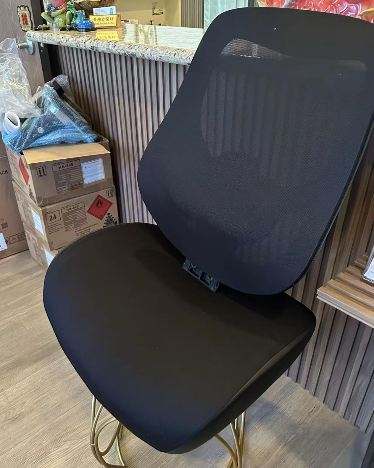 700lbs Big and Tall Office Chair with Wide Thick Seat Cushion for Sitting All Day,Ergonomic Mesh Desk Chair with Adjustable Lumbar Support for Heavy People,4D Armrests - Customer Photo 3