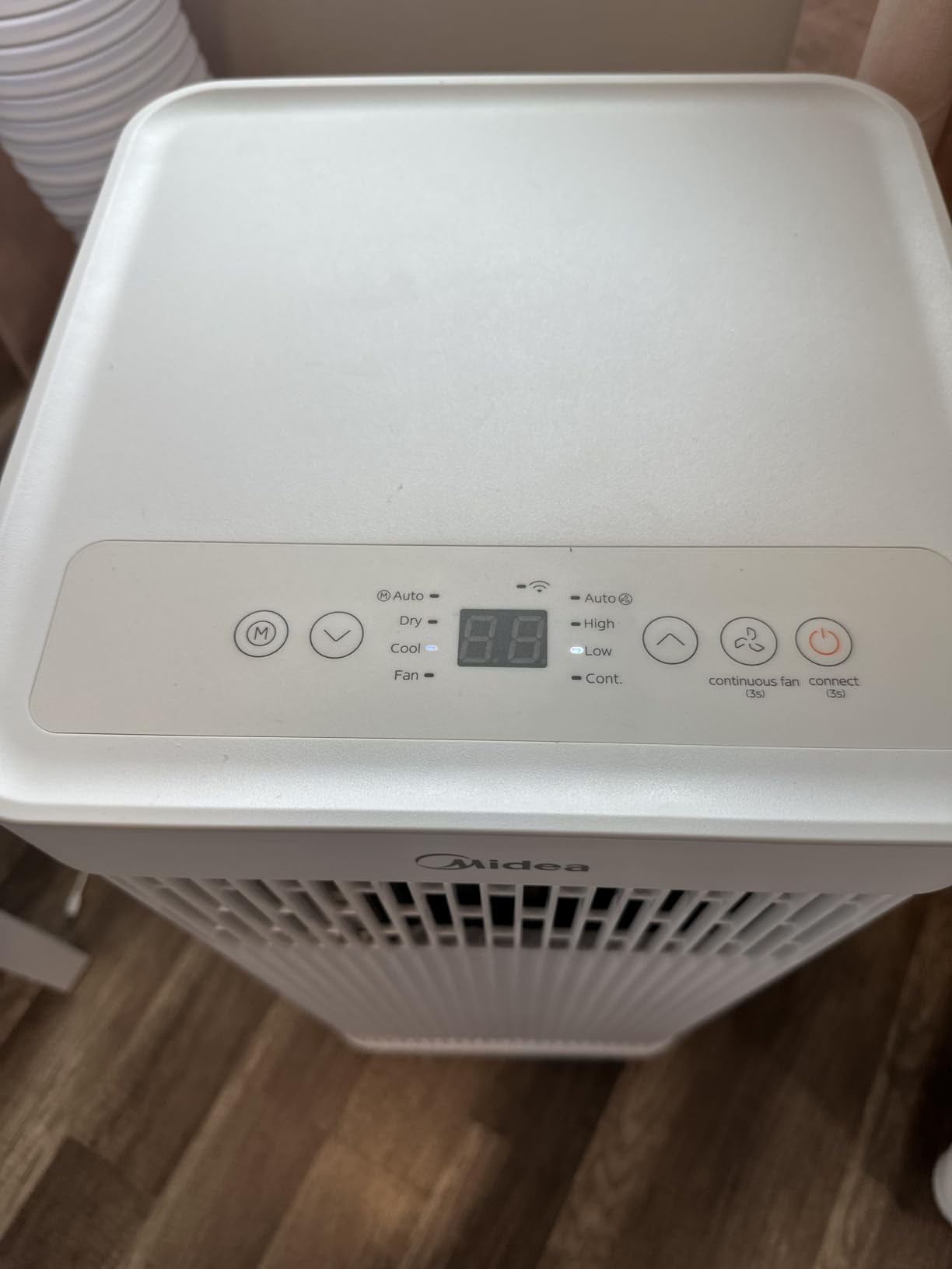 Midea 8,500 BTU ASHRAE (5,000 BTU SACC) Portable Air Conditioner, Smart Control, Cools up to 150 Sq. Ft., with Dehumidifier & Fan mode, Easy- to-use Remote Control & Window Installation Kit Included Customer Review Midea 8,500 BTU ASHRAE (5,000 BTU SACC) Portable Air Conditioner, Smart Control, Cools up to 150 Sq. Ft., with Dehumidifier & Fan mode, Easy- to-use Remote Control & Window Installation Kit Included - Customer Photo 2