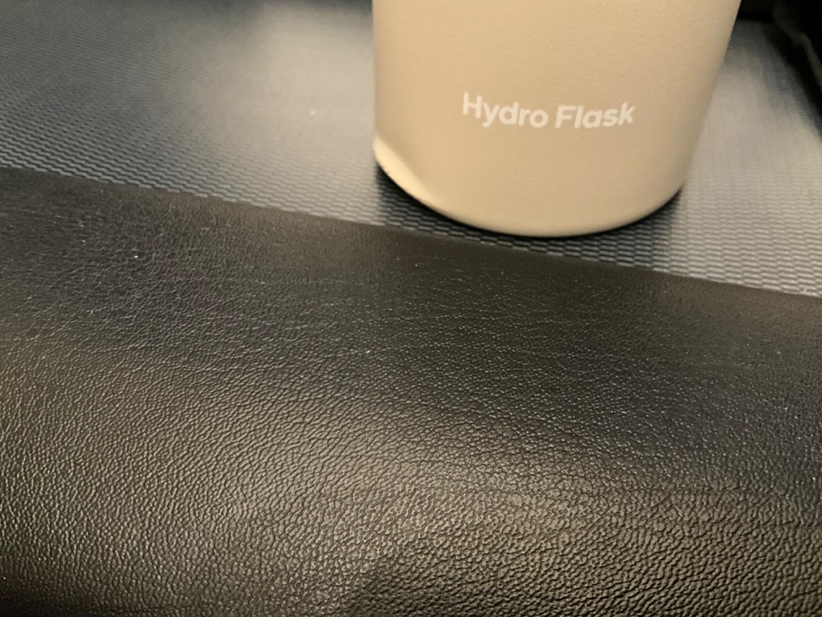 Hydro Flask Water Bottle - Insulated Stainless Steel - Straw Lid, Non Spill, Leakproof 24 Oz Surf Blue - Customer Photo 1