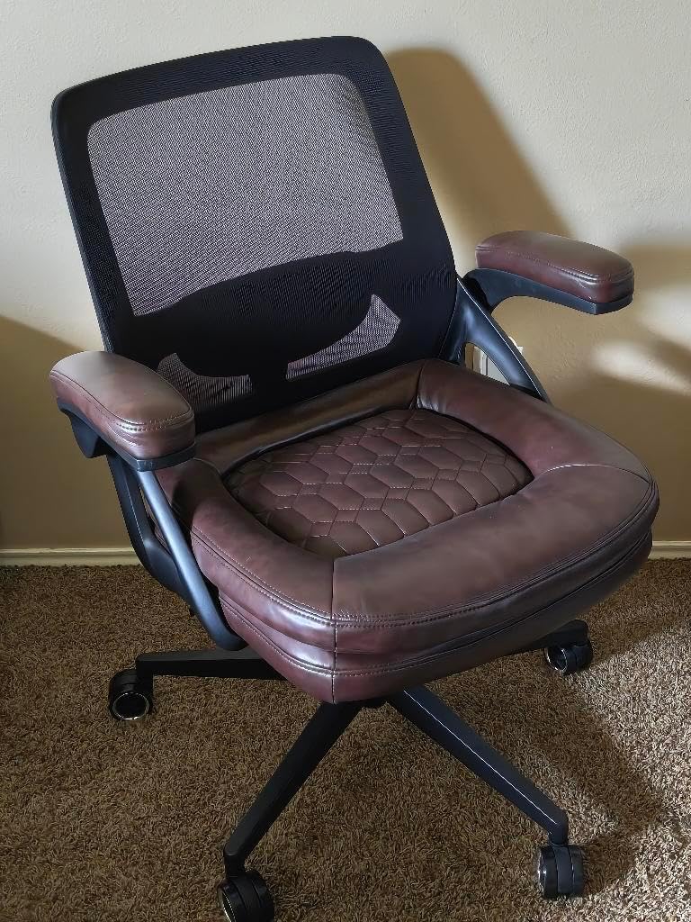 Big and Tall Office Chair, 500lbs Mesh Heavy Duty Ergonomic Desk Chair with Flip-up Armrests, Plus Size Wide Seat in PU Leather, 360 Swivel Computer Executive Task Chair for Home Office (Black) - Customer Photo 2