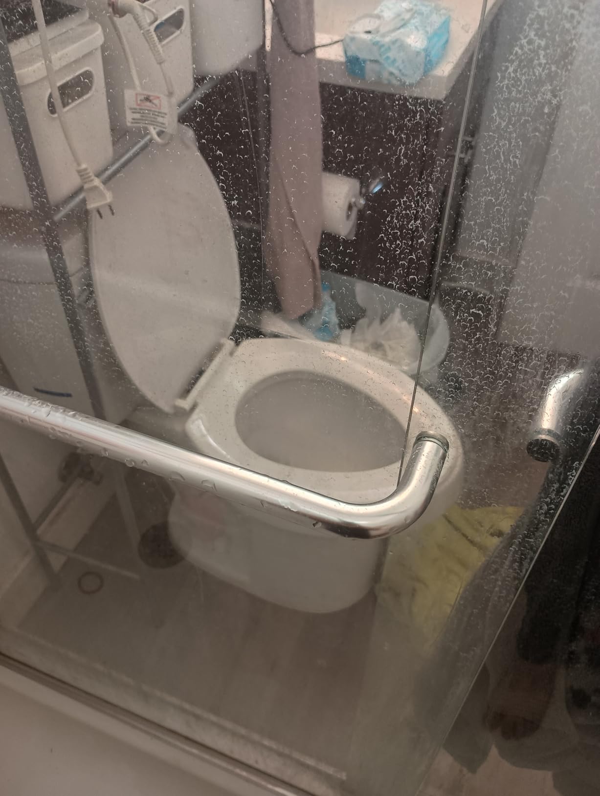 Stardrops - The Pink Stuff Miracle Bathroom Foam Cleaner, 30 fl oz – Now 20% More! Powerful Foaming Action for Showers, Sinks, Tubs & Tiles – Removes Soap Scum, Limescale & Grime with Ease - Customer Photo 2