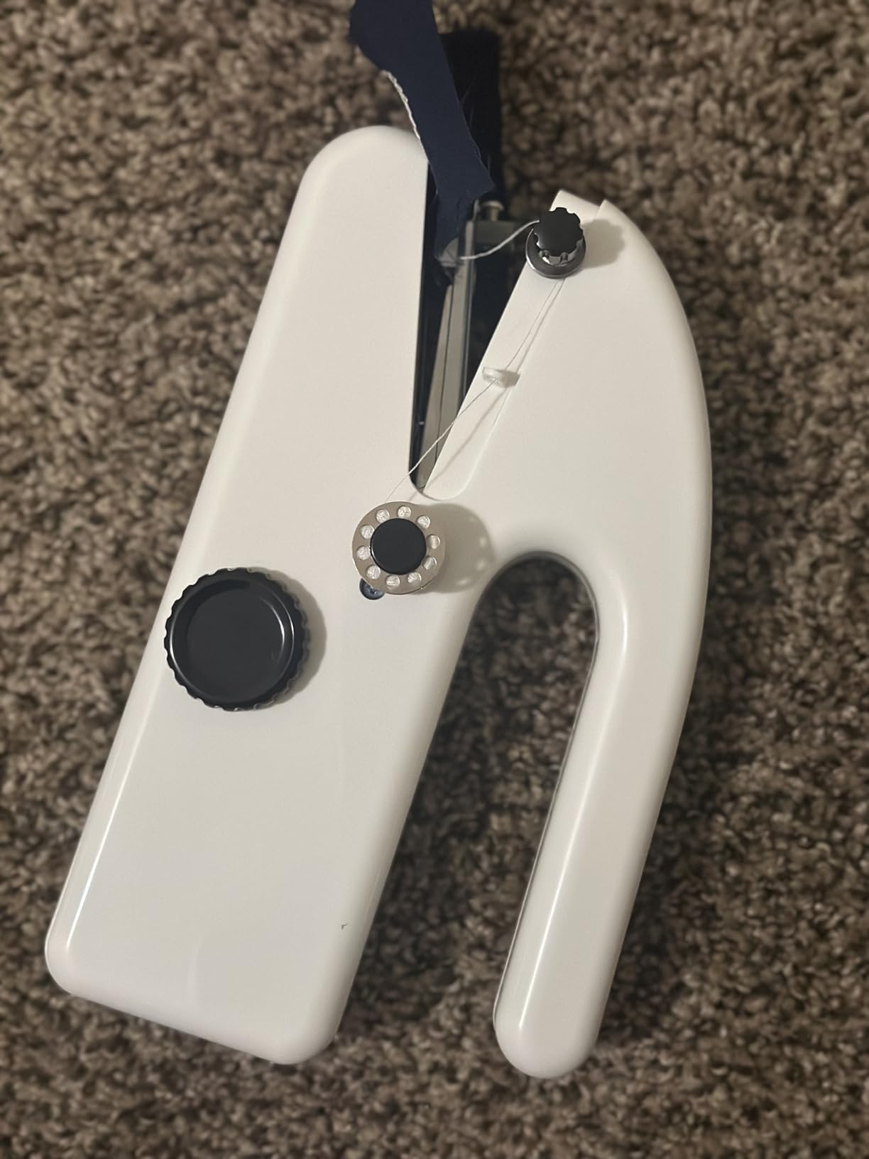 Handheld Sewing Machine for Beginners, Portable Mini Sewing Machine with Two Speed Modes, Easy to Operate and Fast Stitch Suitable for Clothes, Fabrics and Quick Home Repairs - Customer Photo 1