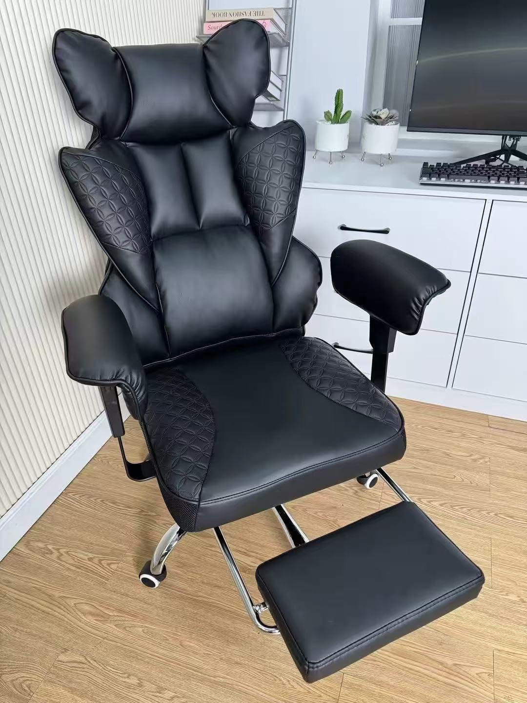 GTRACING Big and Tall Gaming Chair 400lbs Heavy Duty Office Chair with Foot Rest & High Back Pocket Spring Lumbar Support, Ergonomic Wide Comfy Seated Cushion for for Lower Back Pain Relief, Black - Customer Photo 2