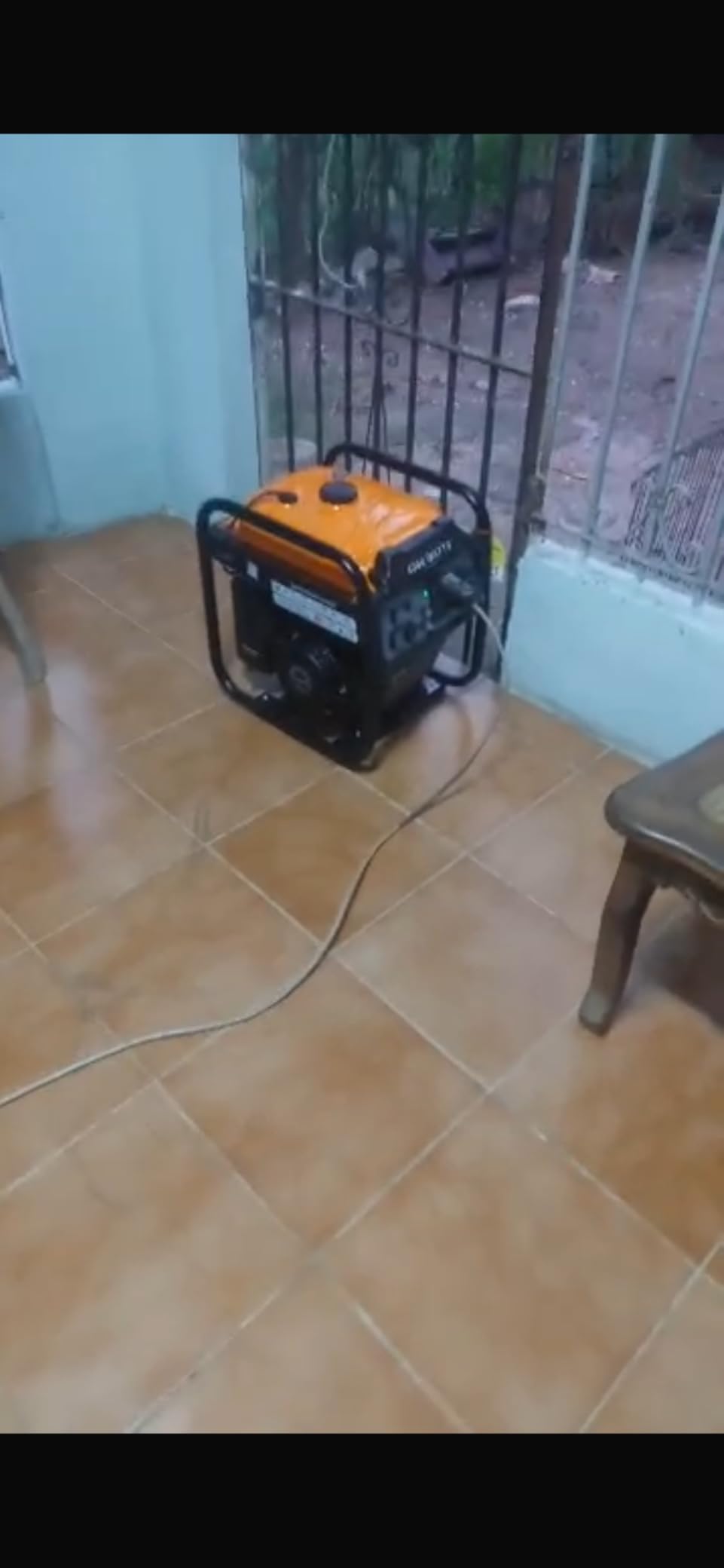 Power Equipment 4000 Watts Inverter Generator Gas Powered, Portable Open Frame Generator, Low Noise with ECO Mode and Inverter Technology, RV Ready, Emergency Home Backup - Customer Photo 1