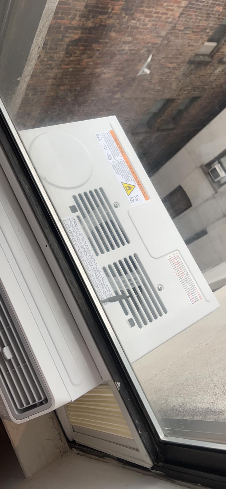 DELLA 6000 BTU Energy Saving Window Air Conditioner, Cools Up to 250 Sq. Ft, Work with Alexa, GEO Location, AC Unit with WIFI Smart Controls, Remote, Dehumidifier, Fan, Reusable Filter, Easy Install Customer Review DELLA 6000 BTU Energy Saving Window Air Conditioner, Cools Up to 250 Sq. Ft, Work with Alexa, GEO Location, AC Unit with WIFI Smart Controls, Remote, Dehumidifier, Fan, Reusable Filter, Easy Install - Customer Photo 1