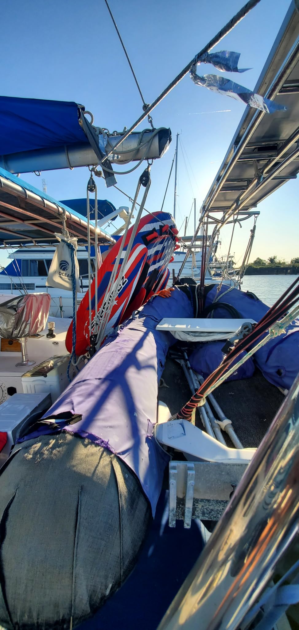 ZOOMBROS Towable Tubes for Boating 2-3 Person, Water Tubes for Boats to Pull, Safety Inflatable Boat Tubes and Towables, Water Sport Towables with Drainage, Quick Connector and Wings - Customer Photo 1