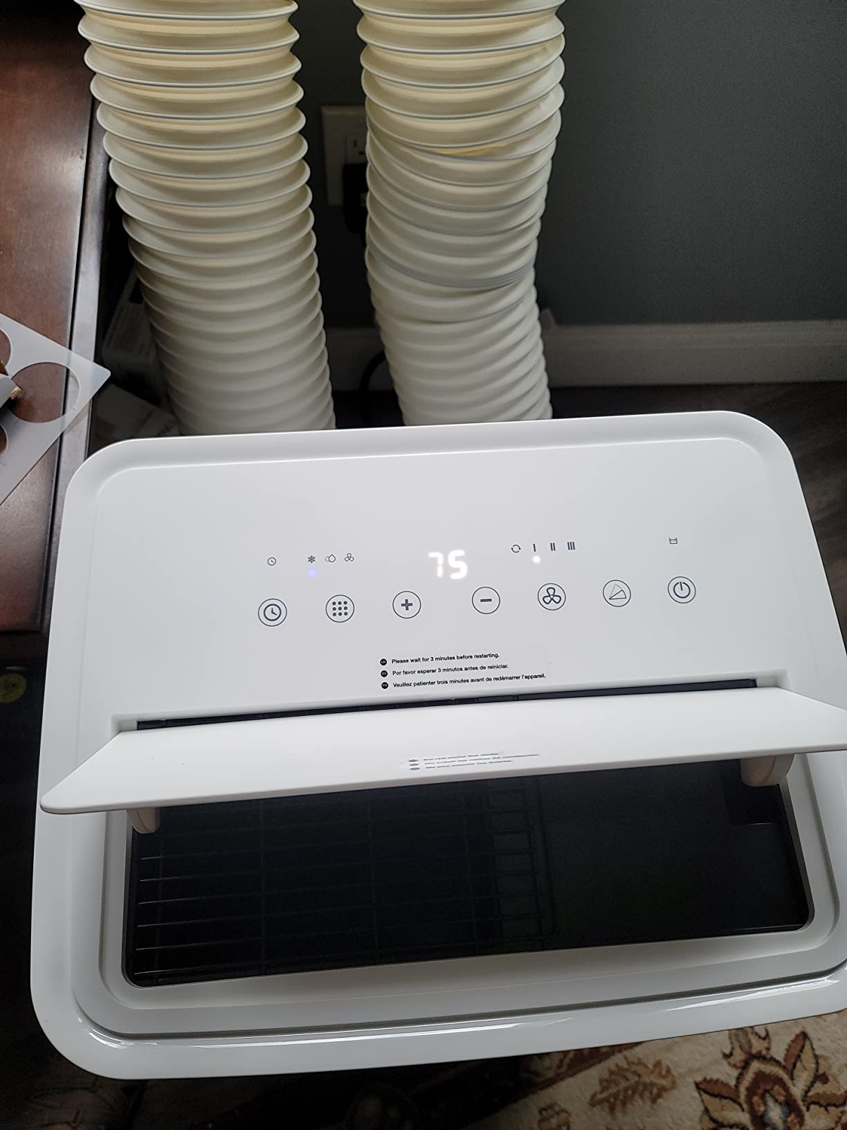 Honeywell 13,500 BTU Slim & Smart WiFi Portable AC with Fan, Dehumidifier, Alexa/Google Home Voice Control – Cools Up to 660 Sq. Ft., HX4CESVWG0 - Customer Photo 2