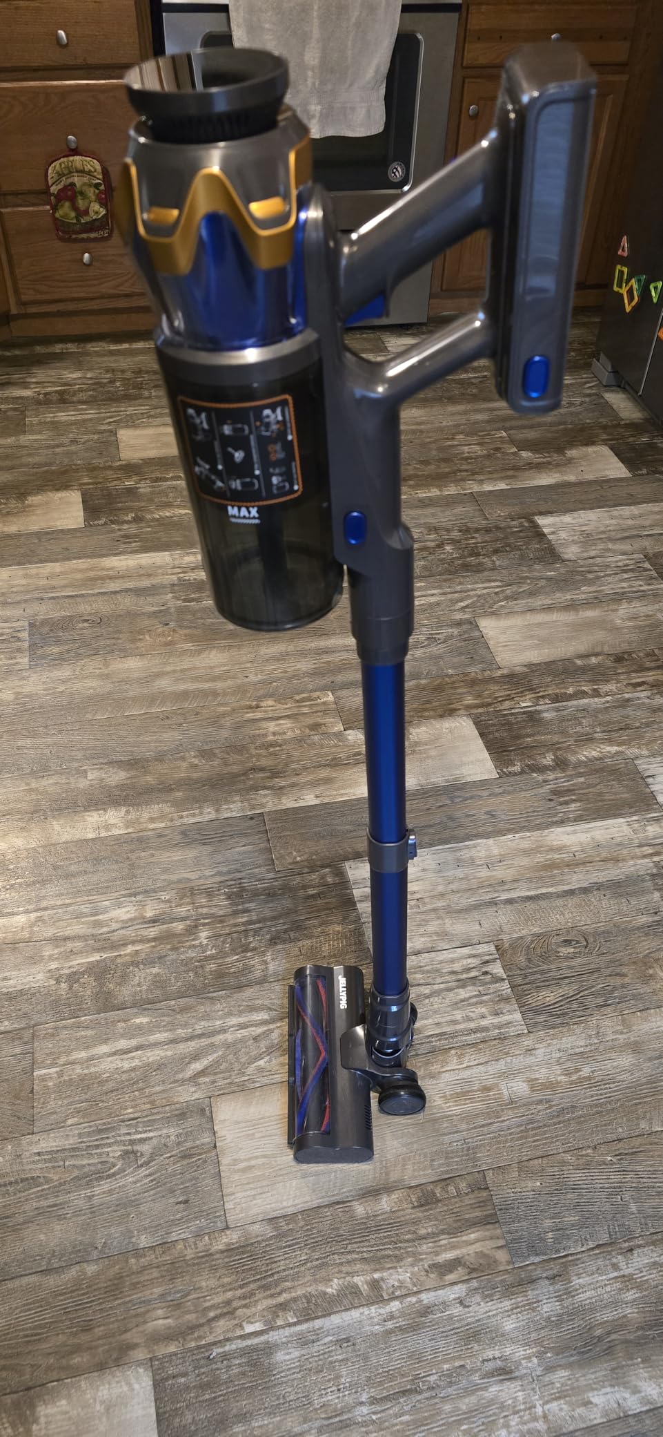 Cordless Vacuum Cleaner, Upgraded 580W 48KPA 65Mins Cordless Stick Vacuum Cleaner with Self-Standing and Touch Screen, Anti-tangle Wireless Vacumm, Vacuum Cleaners for Home/Pet Hair/Carpets/Floors - Customer Photo 2