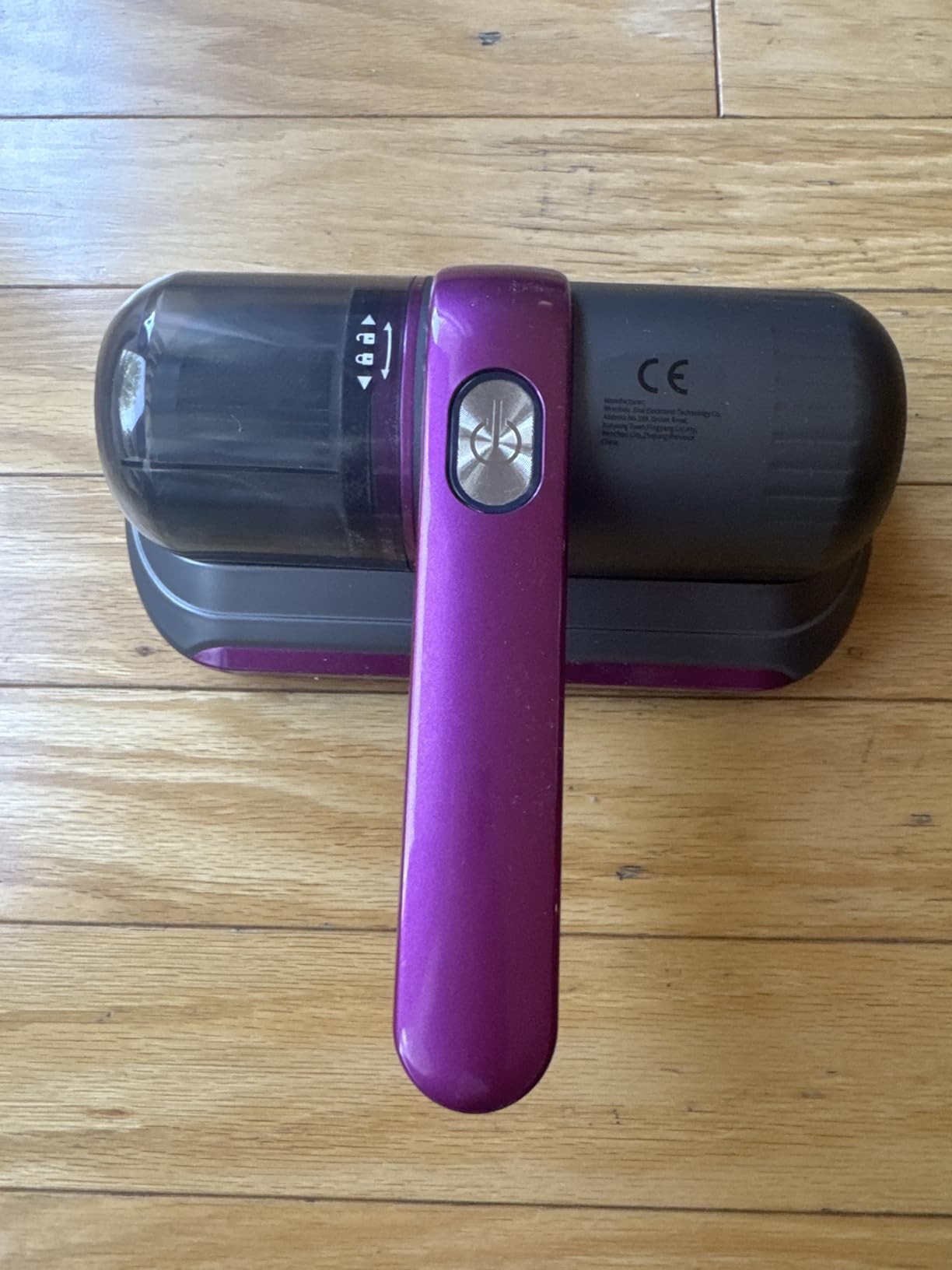 Mattress Vacuum Cleaner, Wireless Handheld Bed Vacuum Cleaner with UV-C Light, HEPA Filter and Ultrasonic Vibration, 12KPa, Suitable for Beds, Sofas, Car Seats, Carpets (Golden) - Customer Photo 1