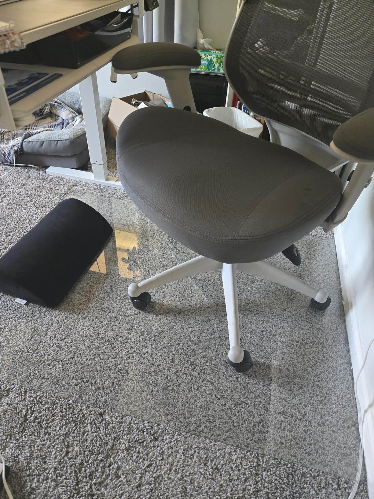Koonmi Tempered Glass Chair Mat 36