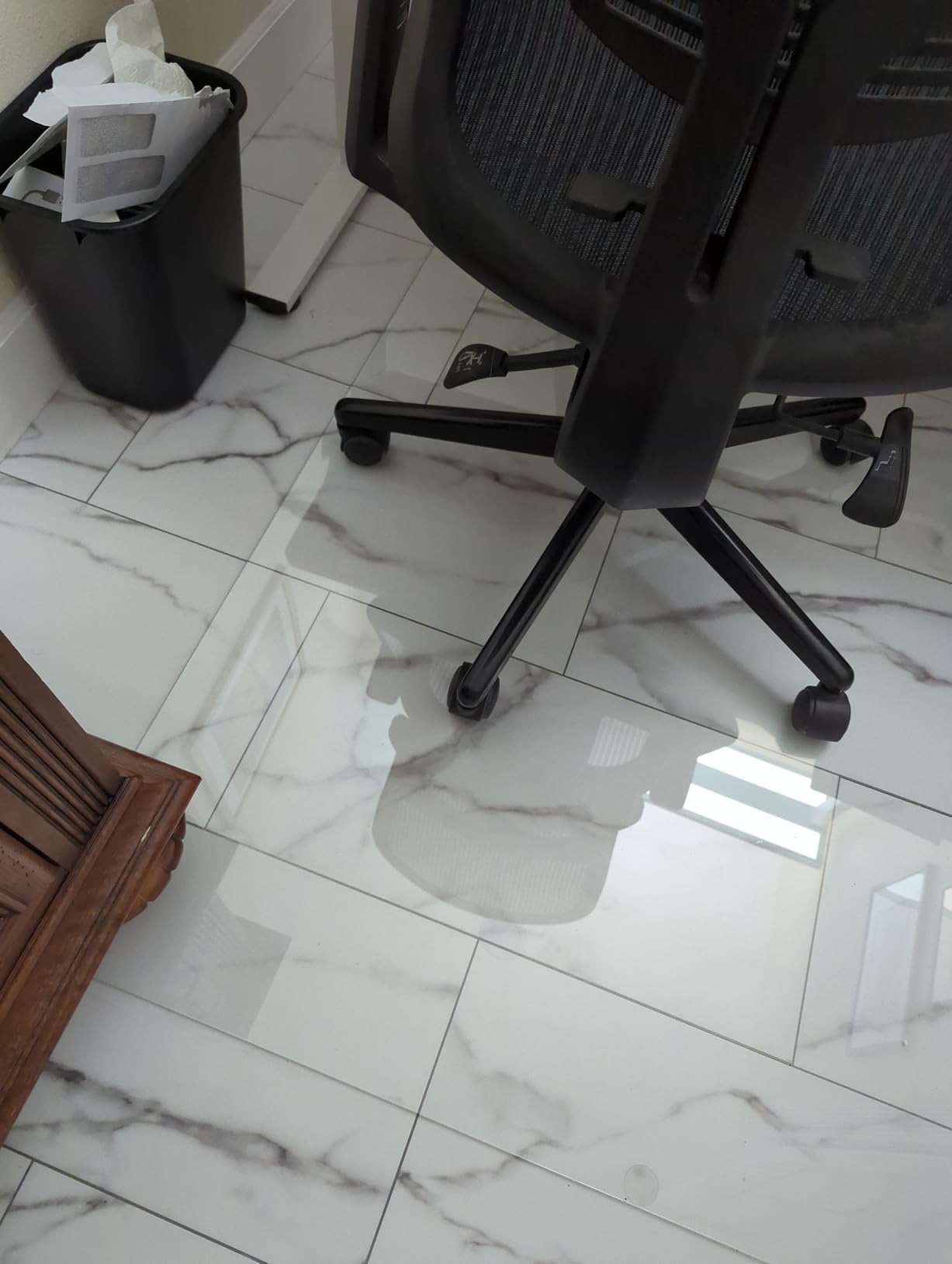 Koonmi Tempered Glass Chair Mat 36
