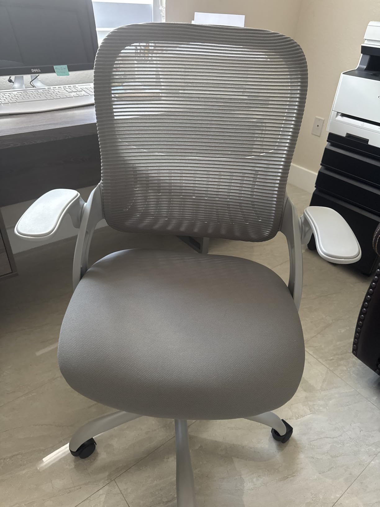Sweetcrispy Office Computer Desk Chair, Ergonomic Mid-Back Mesh Rolling Work Swivel Task Chairs with Wheels, Comfortable Lumbar Support, Comfy Flip-up Arms for Home, Bedroom, Study, Student, Black - Customer Photo 1