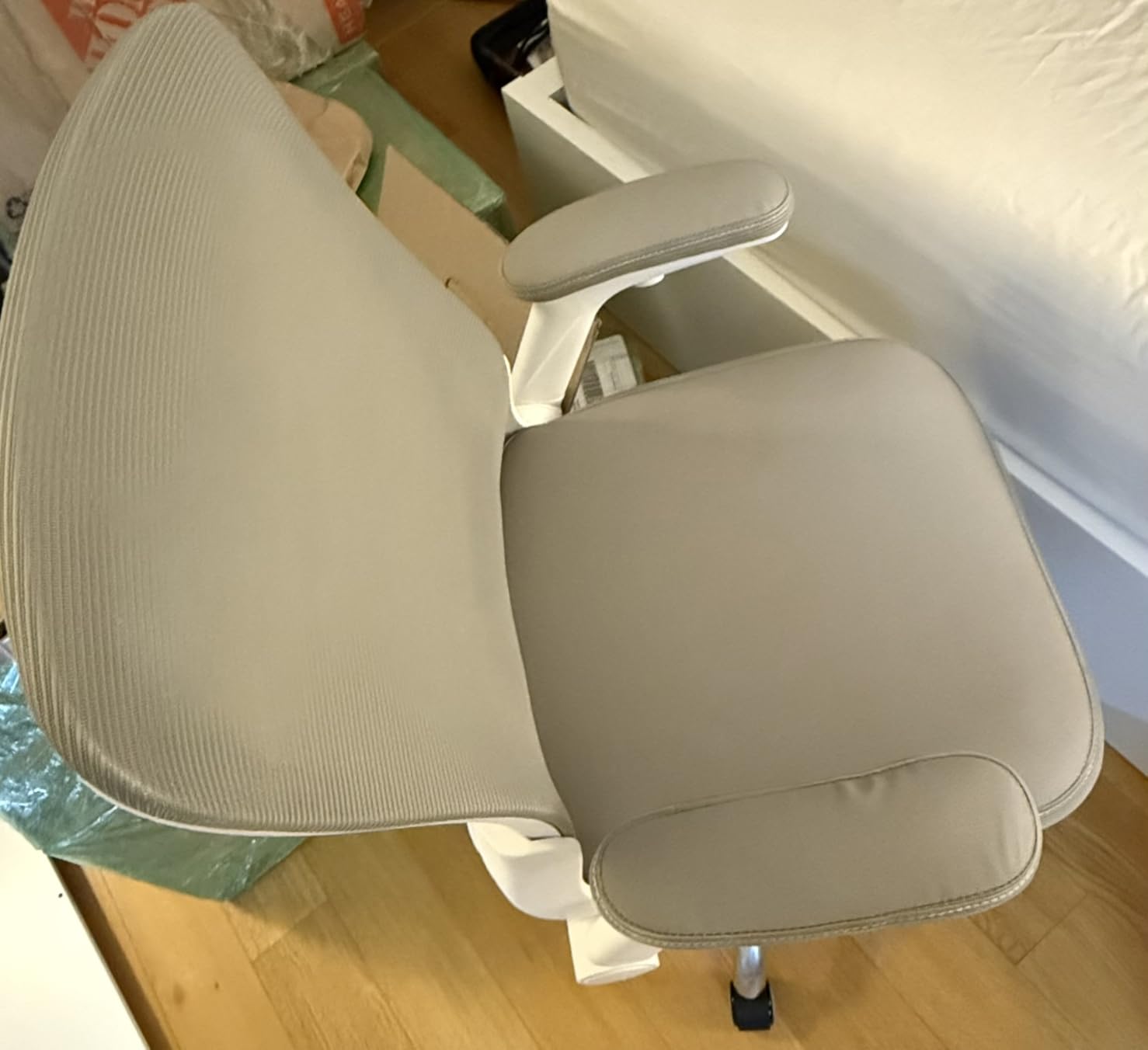 Ergonomic Office Chair-Computer PU Leather X-Shaped Desk Chair-Gaming Chair with Adjustable Flip-up Armrests Lumbar Support Mesh Executive Chair for Long Hours Office (Black) - Customer Photo 1