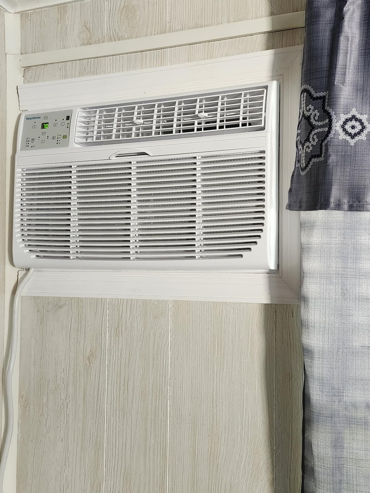 Keystone 10,000 BTU Through the Wall Air Conditioner and Dehumidifier, 115V, Through the Wall AC Unit for Bedroom, Bathroom, Nursery, Small-Medium Sized Rooms up to 450 Sq.Ft., Quiet, High Efficiency Customer Review Keystone 10,000 BTU Through the Wall Air Conditioner and Dehumidifier, 115V, Through the Wall AC Unit for Bedroom, Bathroom, Nursery, Small-Medium Sized Rooms up to 450 Sq.Ft., Quiet, High Efficiency - Customer Photo 1