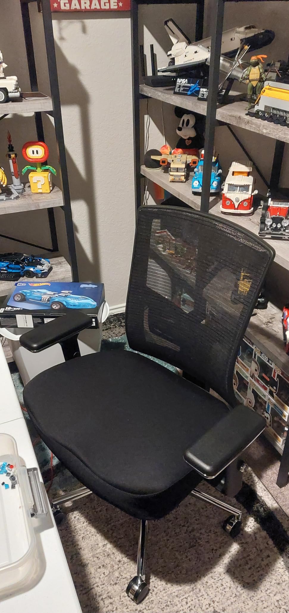 600lbs Big and Tall Office Chair,Oversized Ergonomic Breathable Mesh Desk Chair with W-Shape Thicken Seat Cushion,Computer Chair with Upgraded 4D Armrest,Lumbar Support for Heavy People All Day - Customer Photo 1